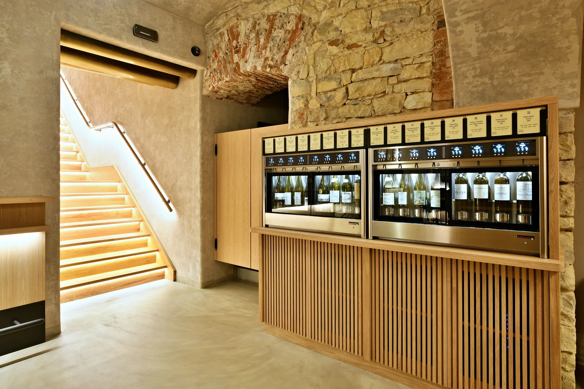 Speciální degustace vína a tapas ve WineList v Karlíně pro 2 osoby