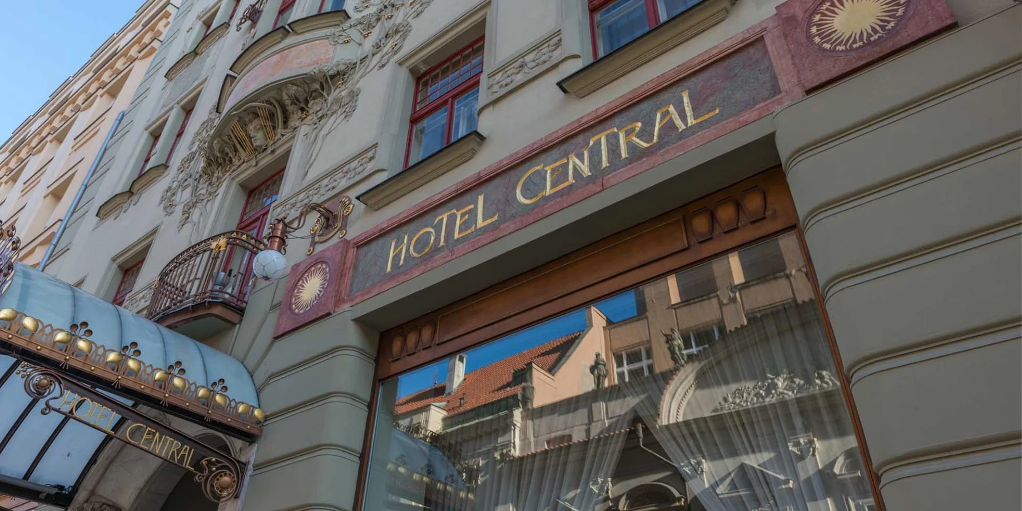Pobyt v Praze kousek od náměstí Republiky: secesní hotel se snídaní i saunou