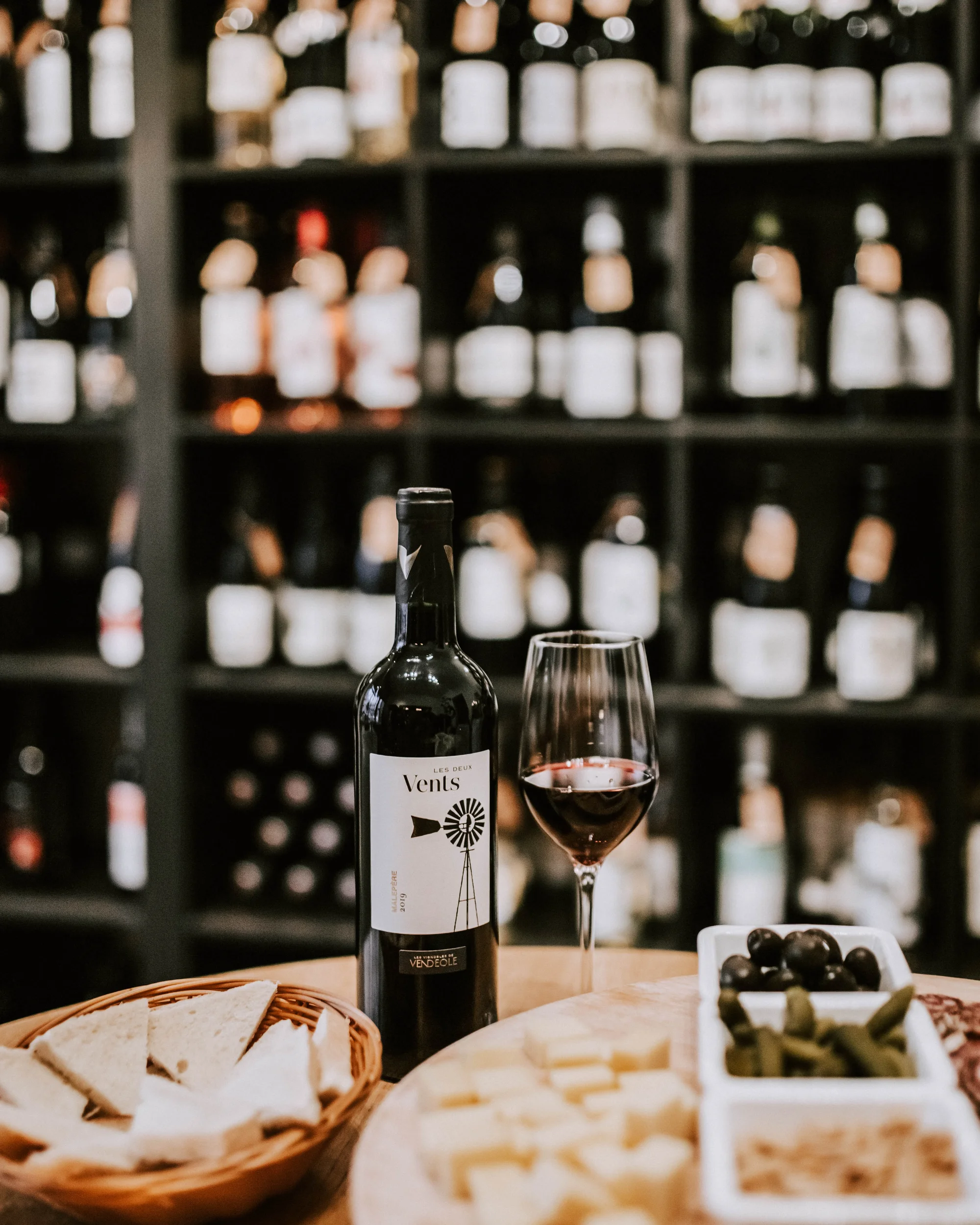 Řízená degustace vína "Tour de France": tapas i výklad francouzského someliéra