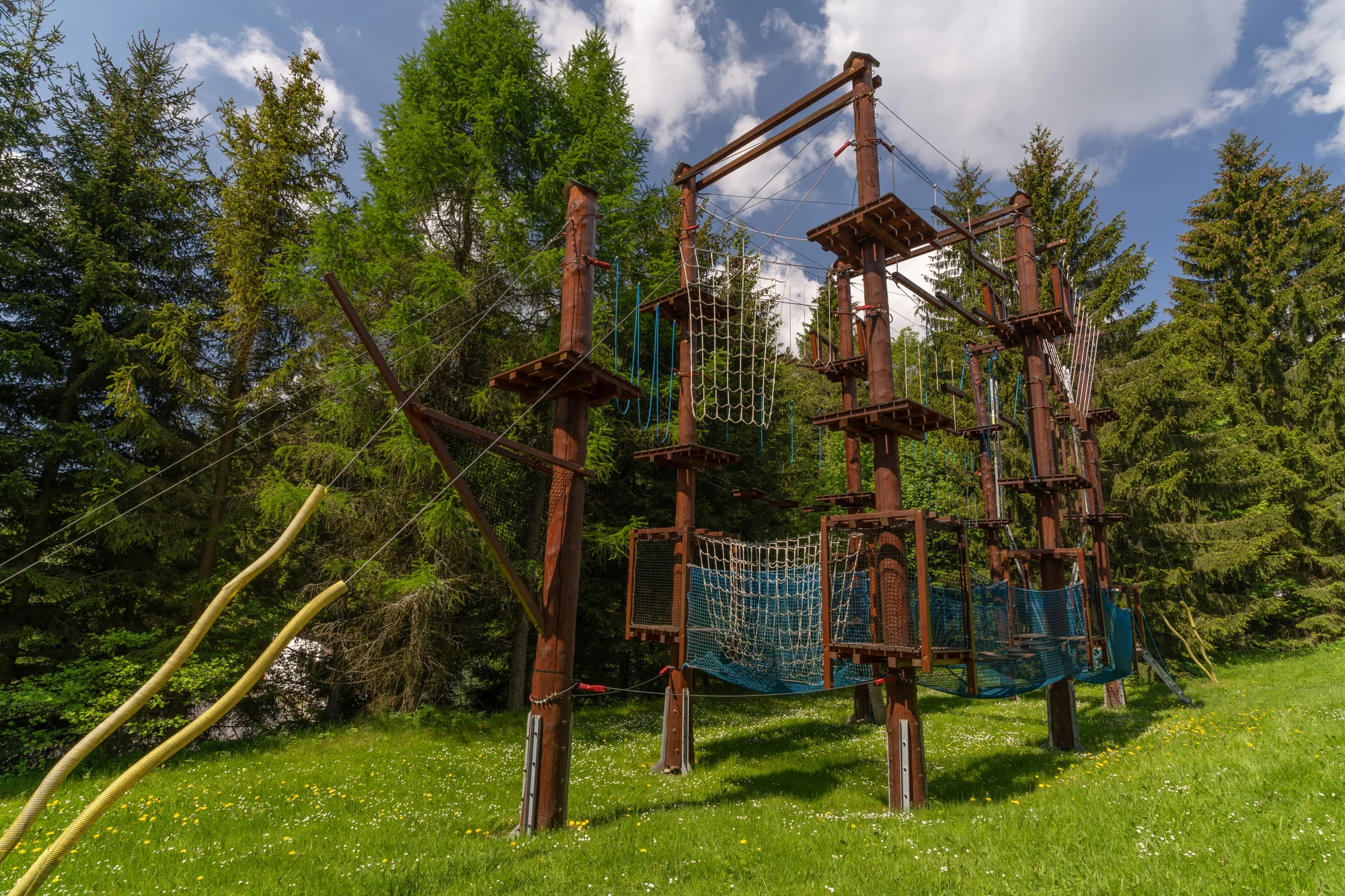 Nabitý pobytový balíček v Jeseníkách: wellness, polopenze, sport a zábava
