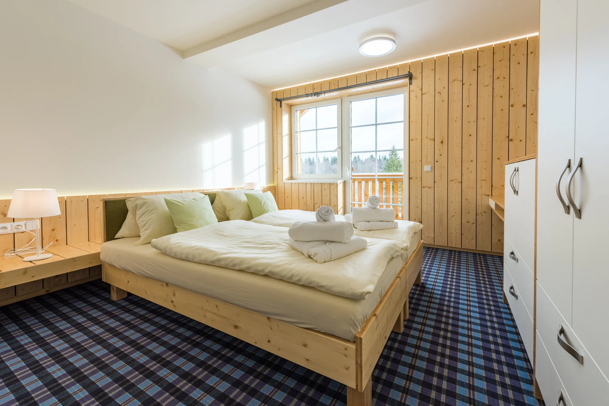 Nový hotel v šumavských Prášilech: uprostřed botanické zahrady, se snídaní či polopenzí a wellness