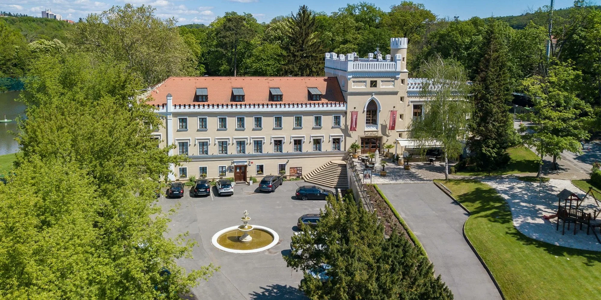 Vouchery na 1 000–3 000 Kč na vše v Chateau St. Havel: wellness, restaurace, ubytování i golf