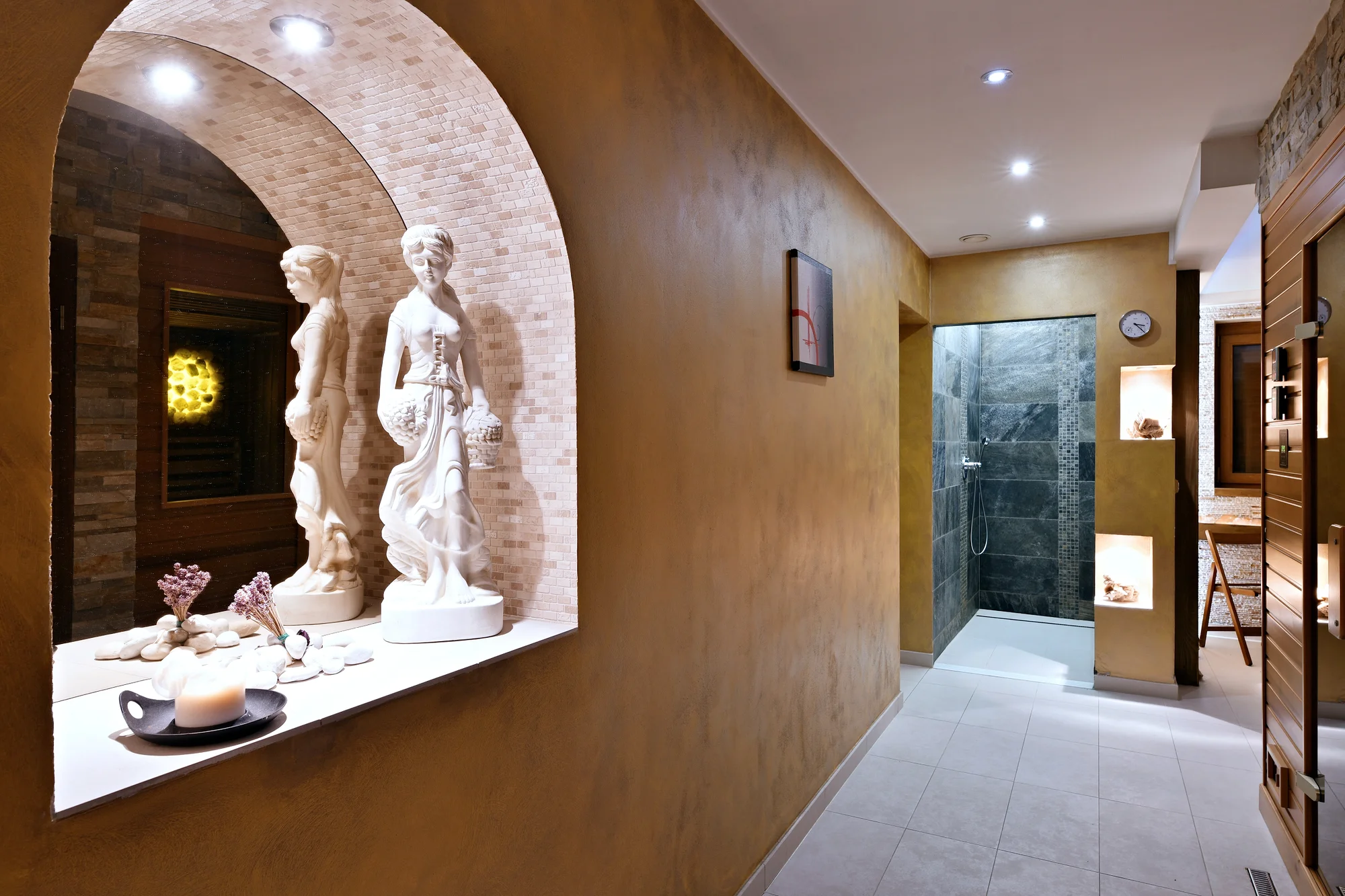 Privátní wellness: sauny i vířivka nebo luxusní balíček plný romantiky pro 2 os.