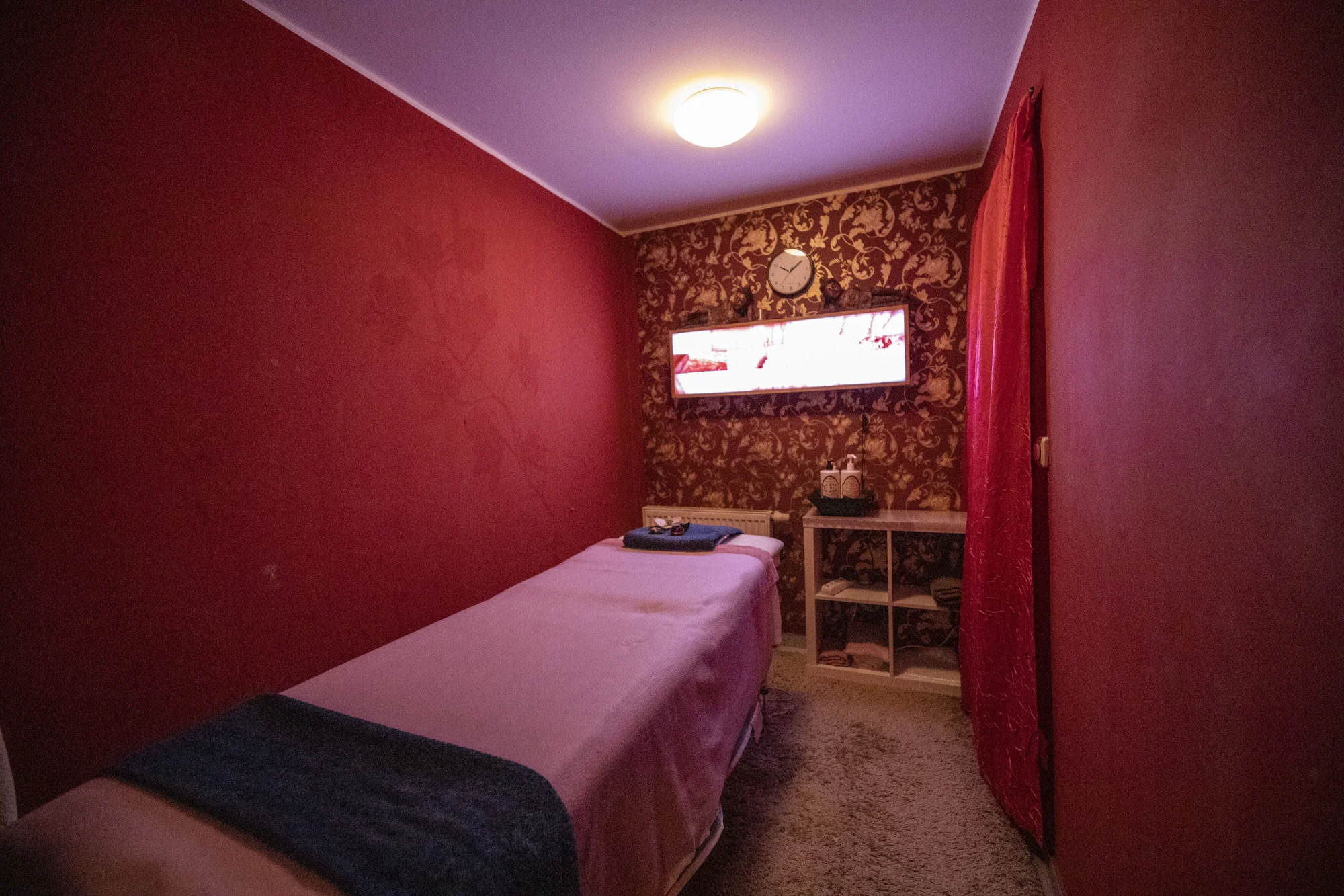 60 až 120 min. v privátním wellness, masáž, zábal rukou a nohou i sklenka vína
