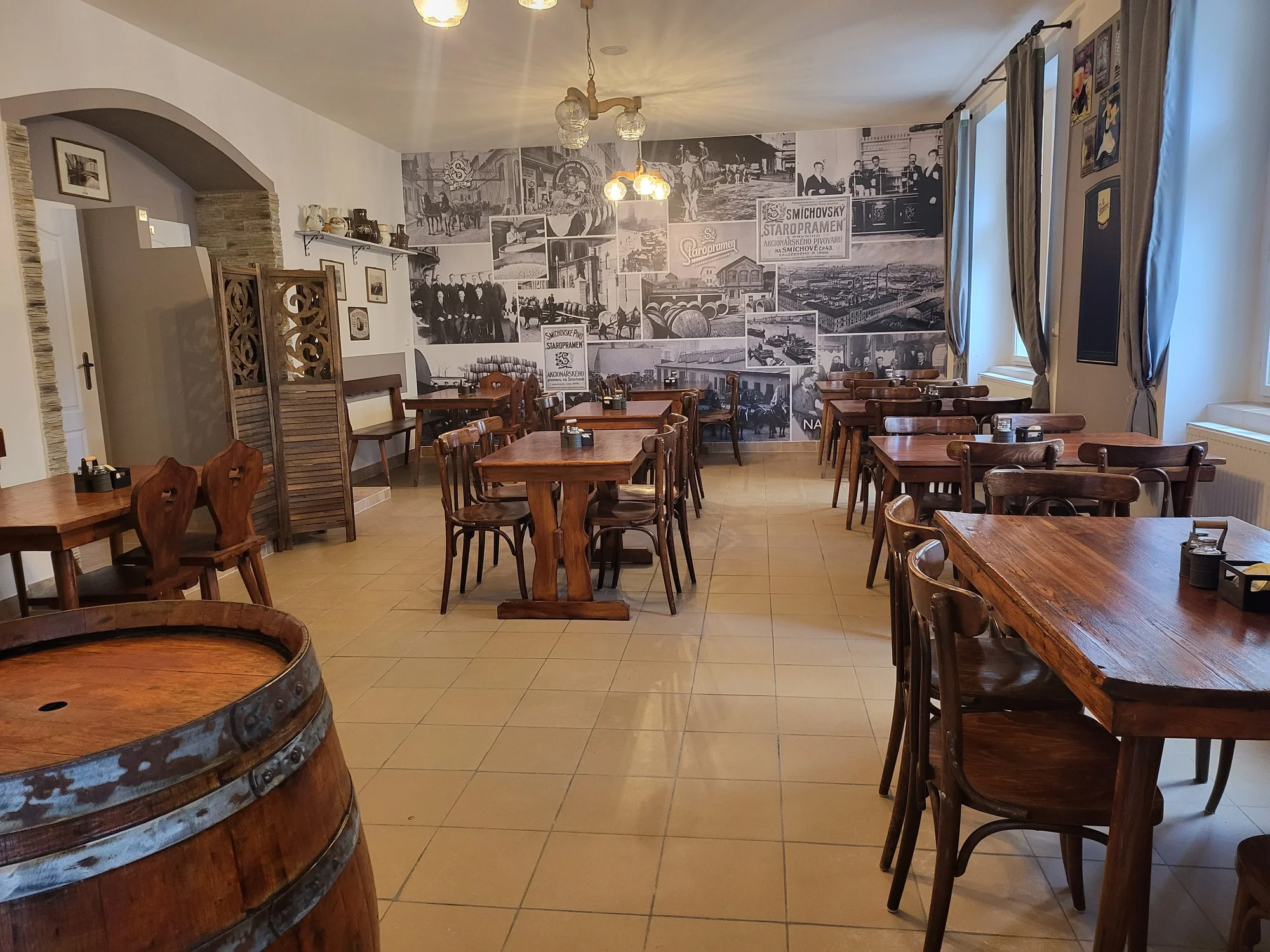 Půlkilový namíchaný tatarák ze zadního hovězího a 12 topinek k tomu