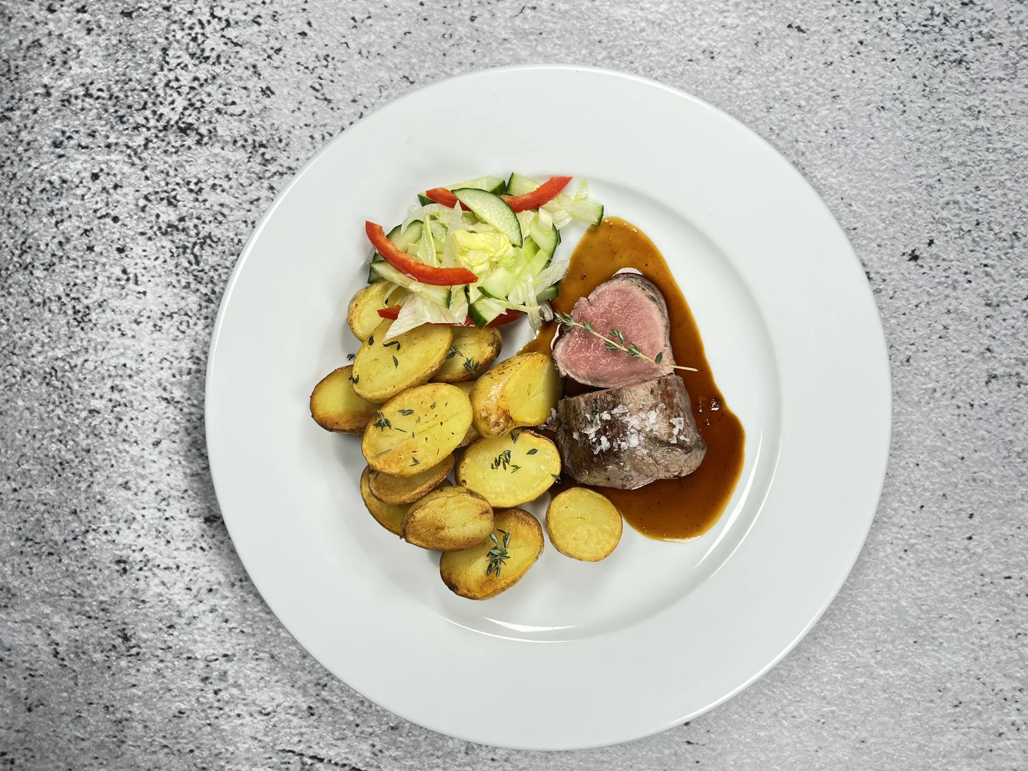 Romantické 4chodové menu u krbu pro dvě osoby i vakuově balená výslužka domů