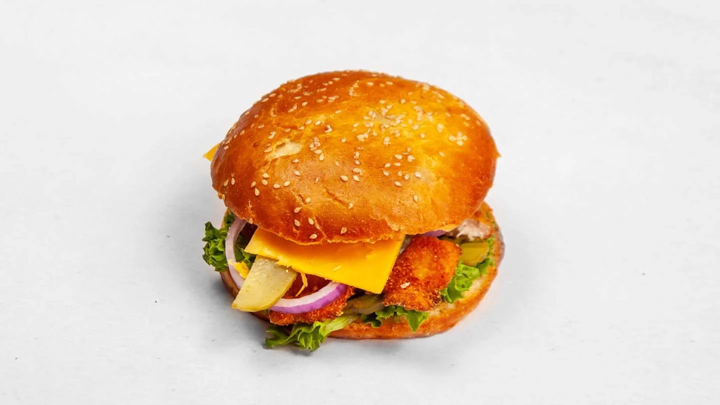 Burger, hotdog či sendvič vč. přílohy a dezertu dle výběru pro 1 i 2 osoby