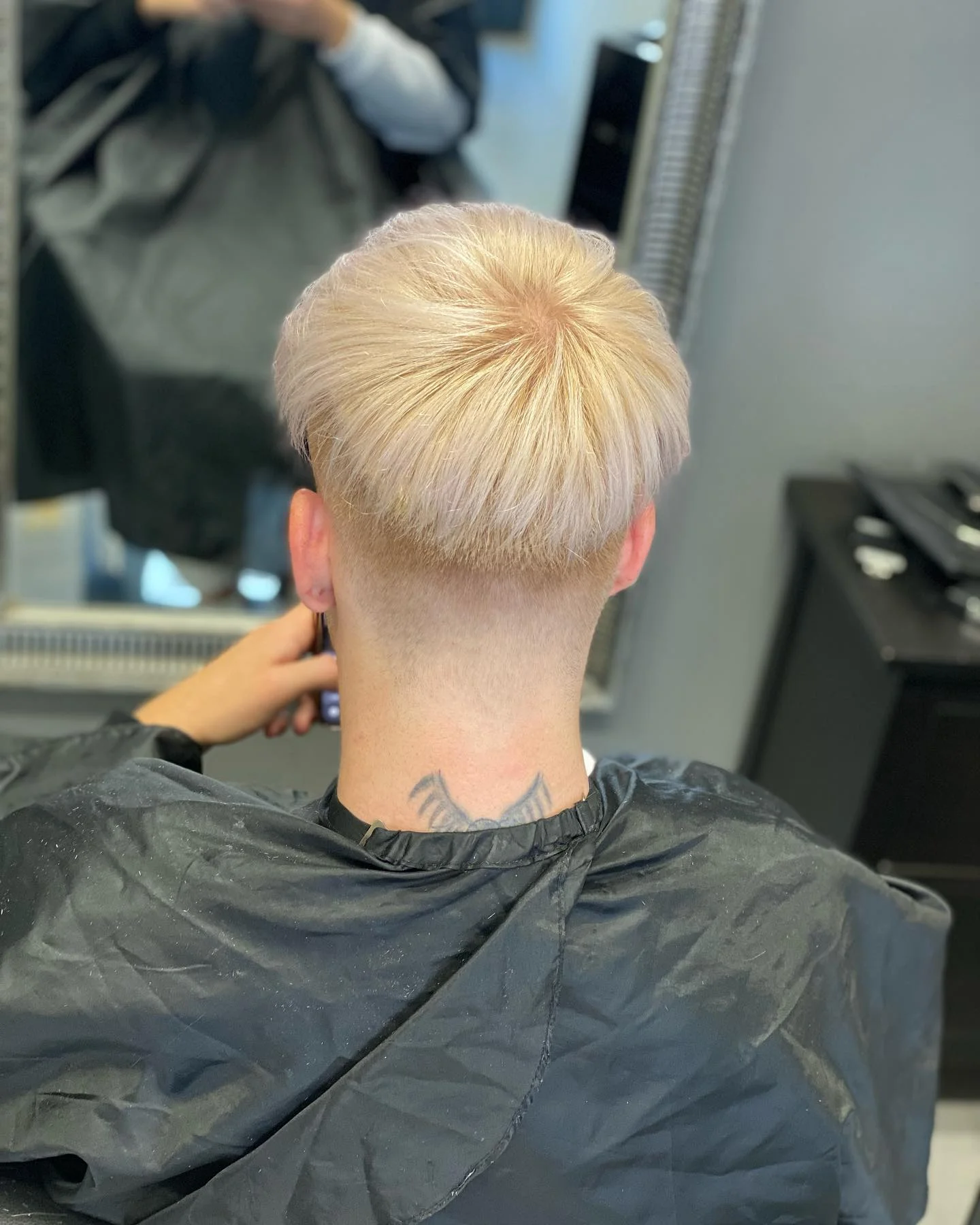 Dámský střih vč. stylingu a poradenství nebo pánský střih i s úpravou vousů