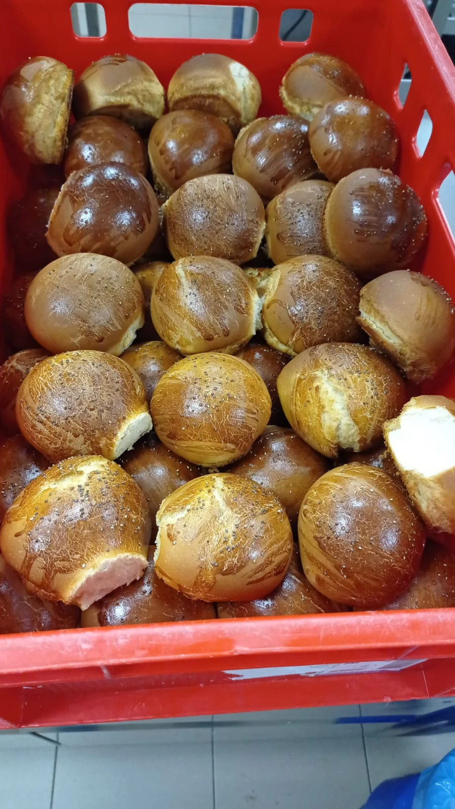 Burger, palačinka s borůvkami a balení místních perníčků pro dva i rodinu