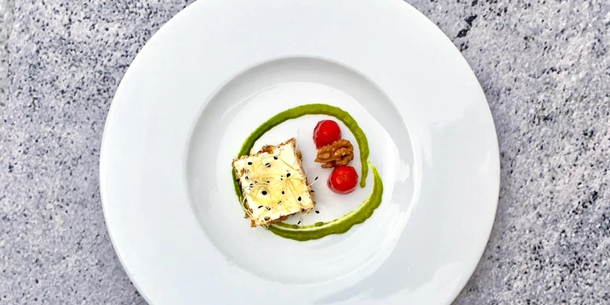 Romantické 6chodové menu u plumlovské přehrady: líčka, burger, dýňový krém i daňčí paštika