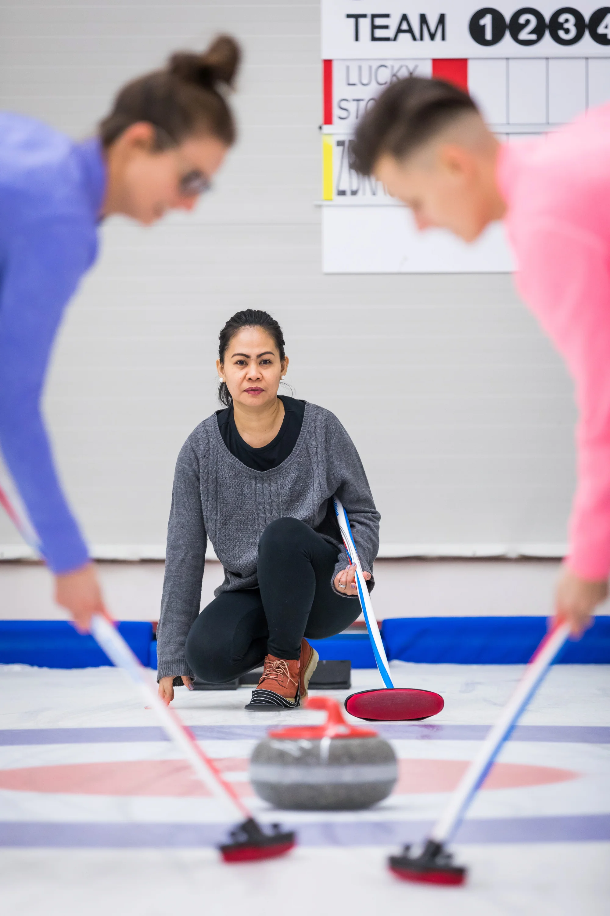 1–2hodinová lekce curlingu s trenérem až pro 10 osob v Centru Třešňovka