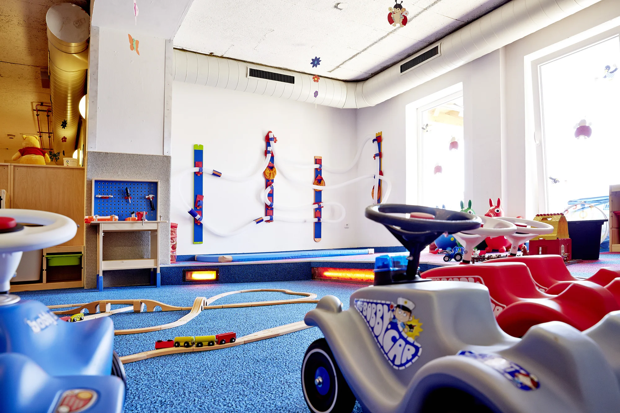 Alpský resort přímo u Zillertal Areny: polopenze, neomezený wellness, vybavení pro rodiny i karta výhod