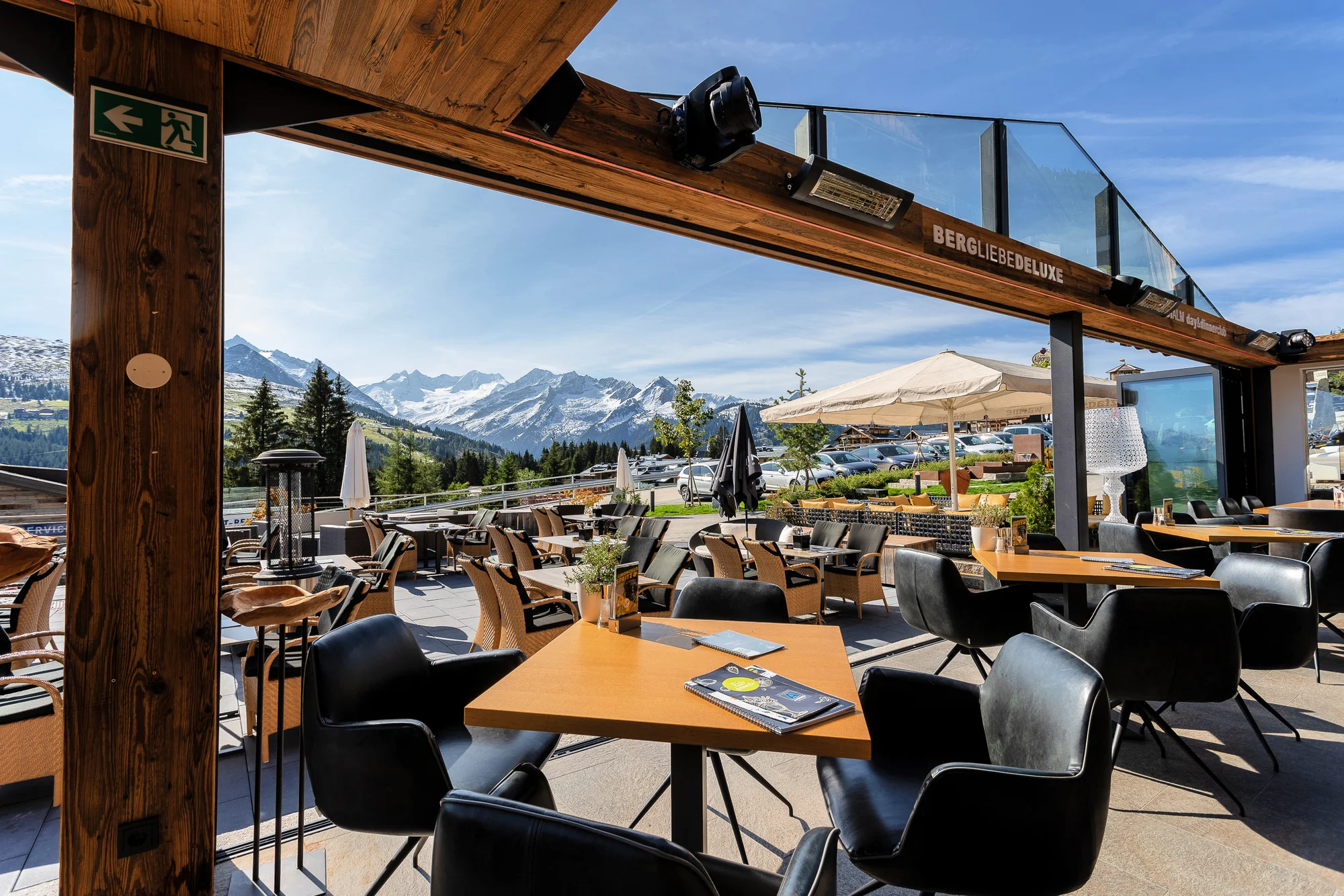 Alpský resort přímo u Zillertal Areny: polopenze, neomezený wellness, vybavení pro rodiny i karta výhod