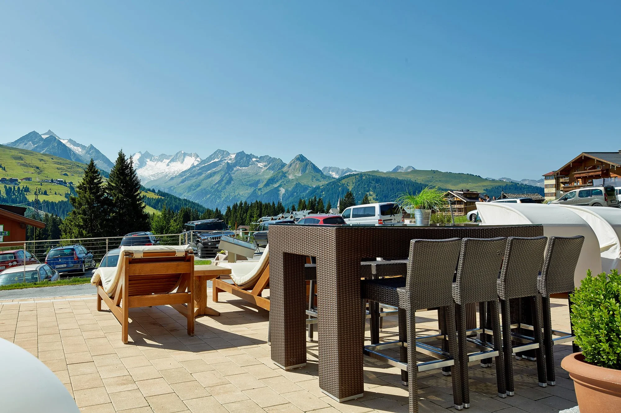 Alpský resort přímo u Zillertal Areny: polopenze, neomezený wellness, vybavení pro rodiny i karta výhod
