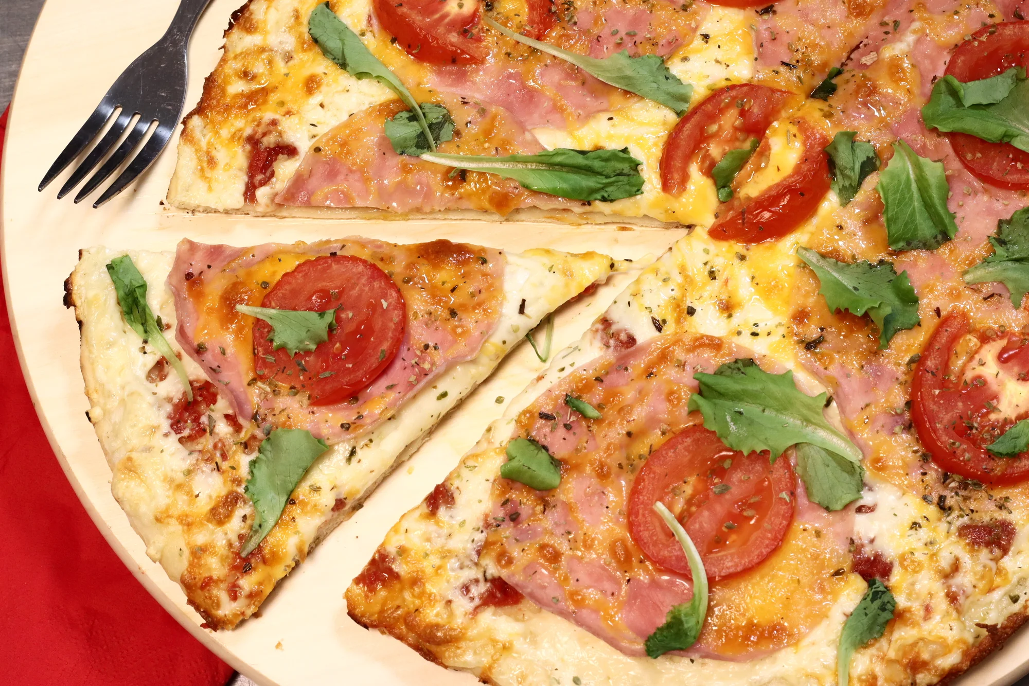 Pochutnejte si na kulatém štěstí: 1, 2 nebo 4 pizzy různých druhů, ⌀ 32 cm