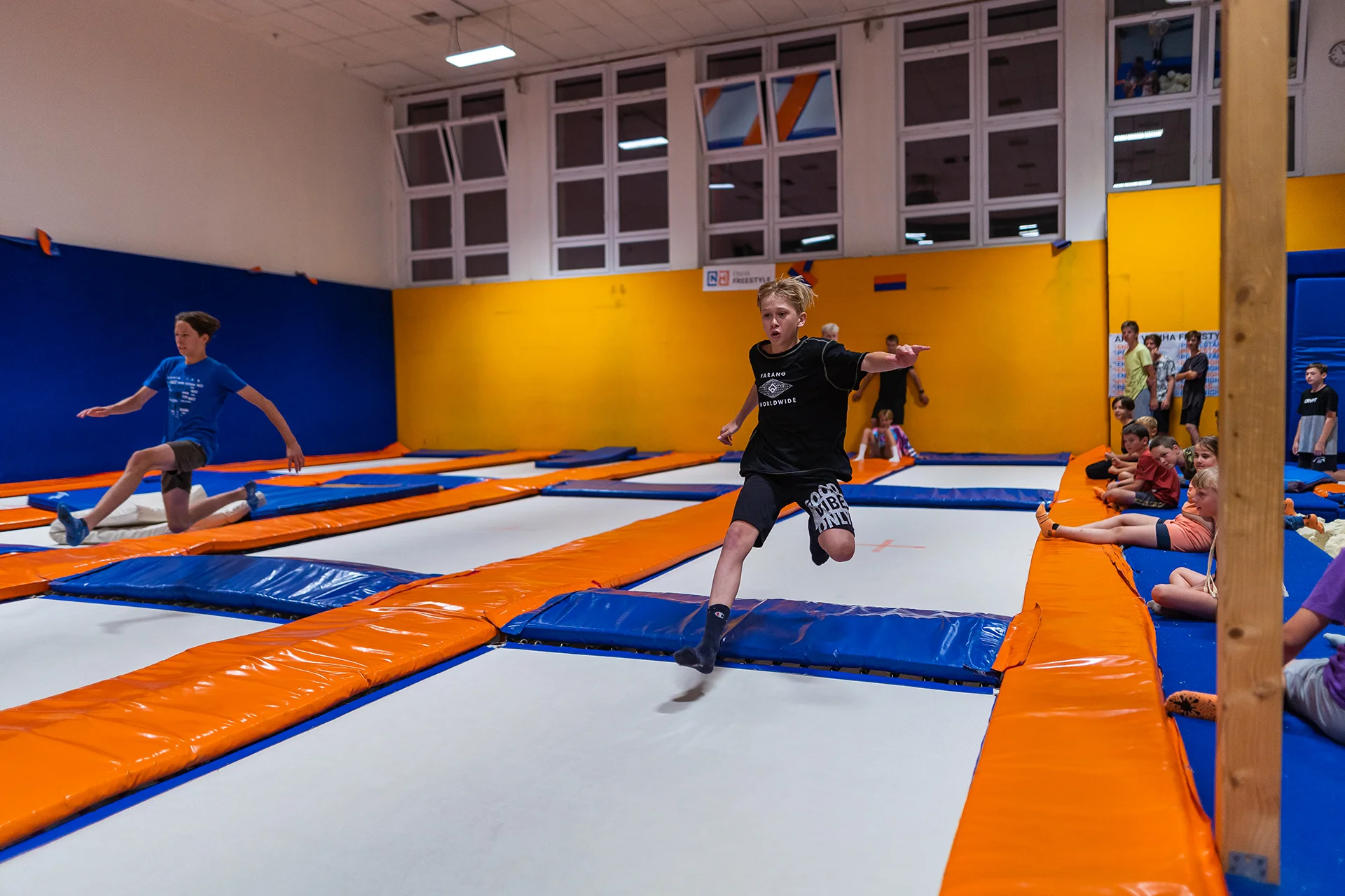 60 minut dovádění na trampolínách pro děti, dospělé i rodiny