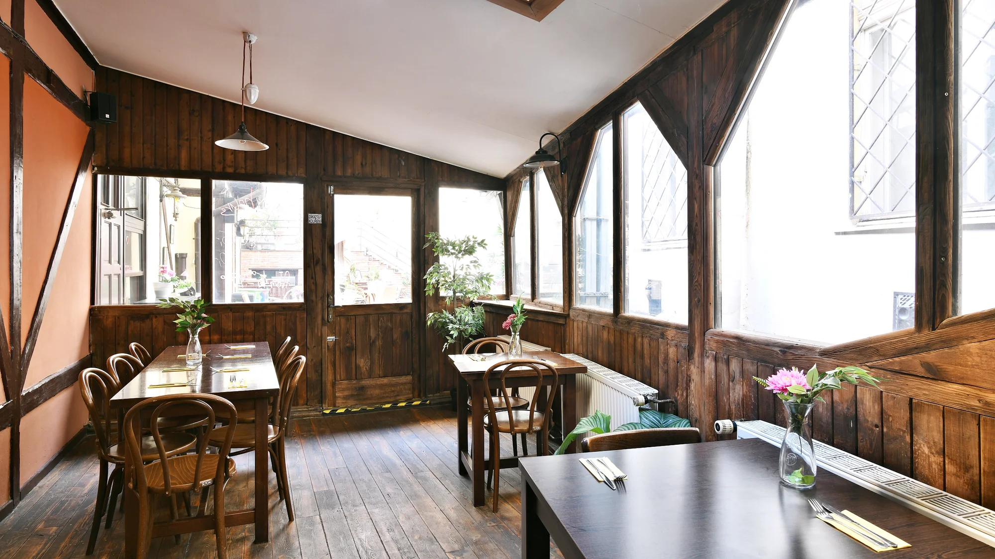 Otevřený voucher do brazilské restaurace Delicia: 1 000–2 000 Kč na jídlo i nápoje