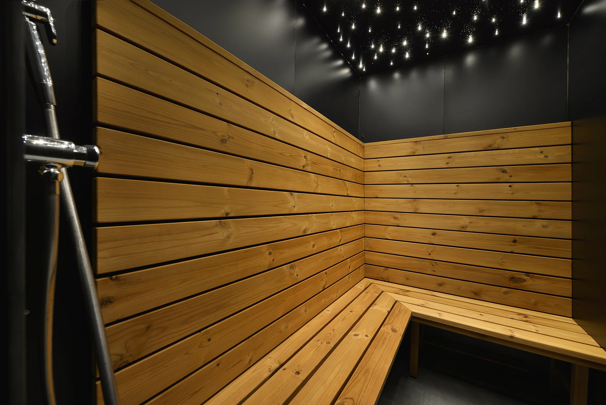 Zámecký pobyt: park s unikátním labyrintáriem, polopenze i bazén a sauna