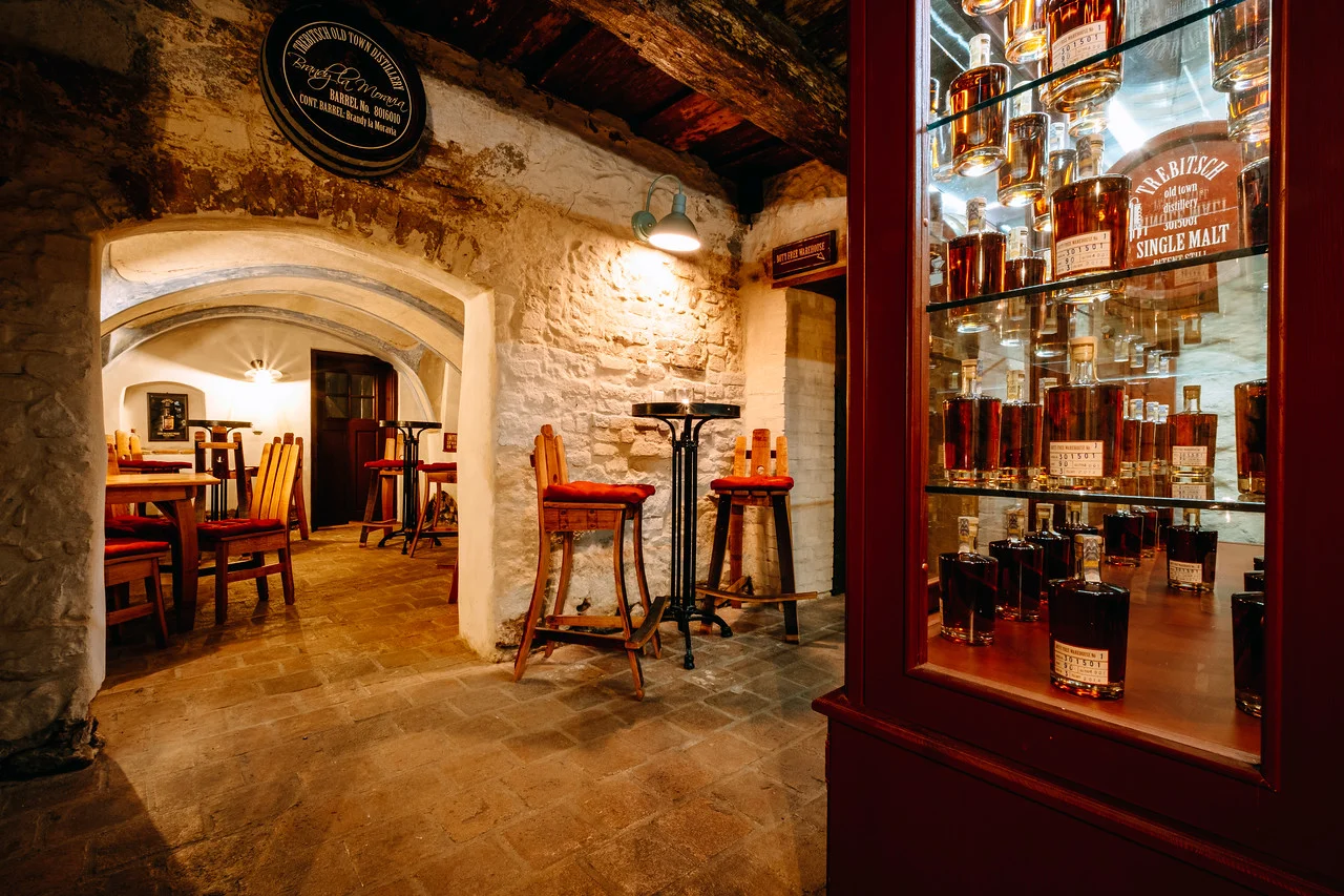Degustace whisky s tapas a kávou pro dva: 8 vzorků od Thomas Dyntar distillery