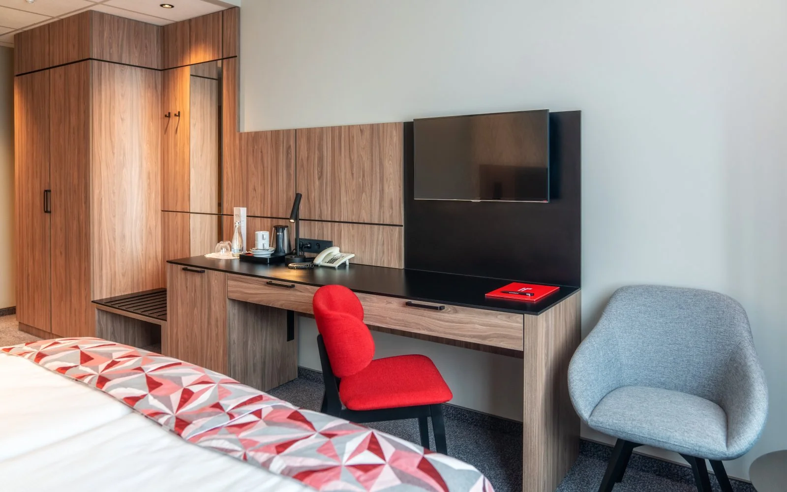 4* pobyt u centra Vratislavi: hotel přímo u Odry, snídaně i sauna, akce 2 děti zdarma