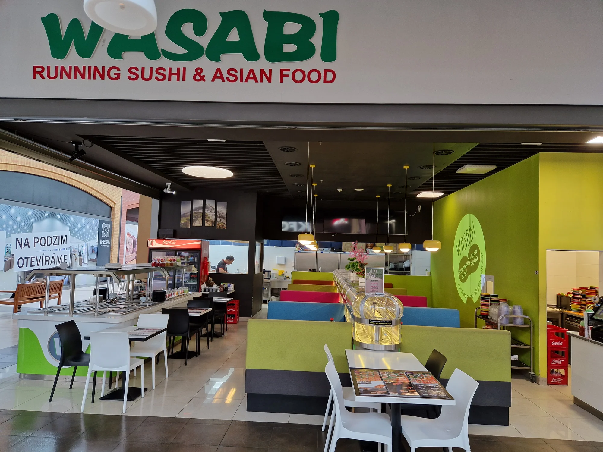 Running sushi ve Wasabi Olomouc: 1,5 hodiny neomezeného hodování pro 1 osobu