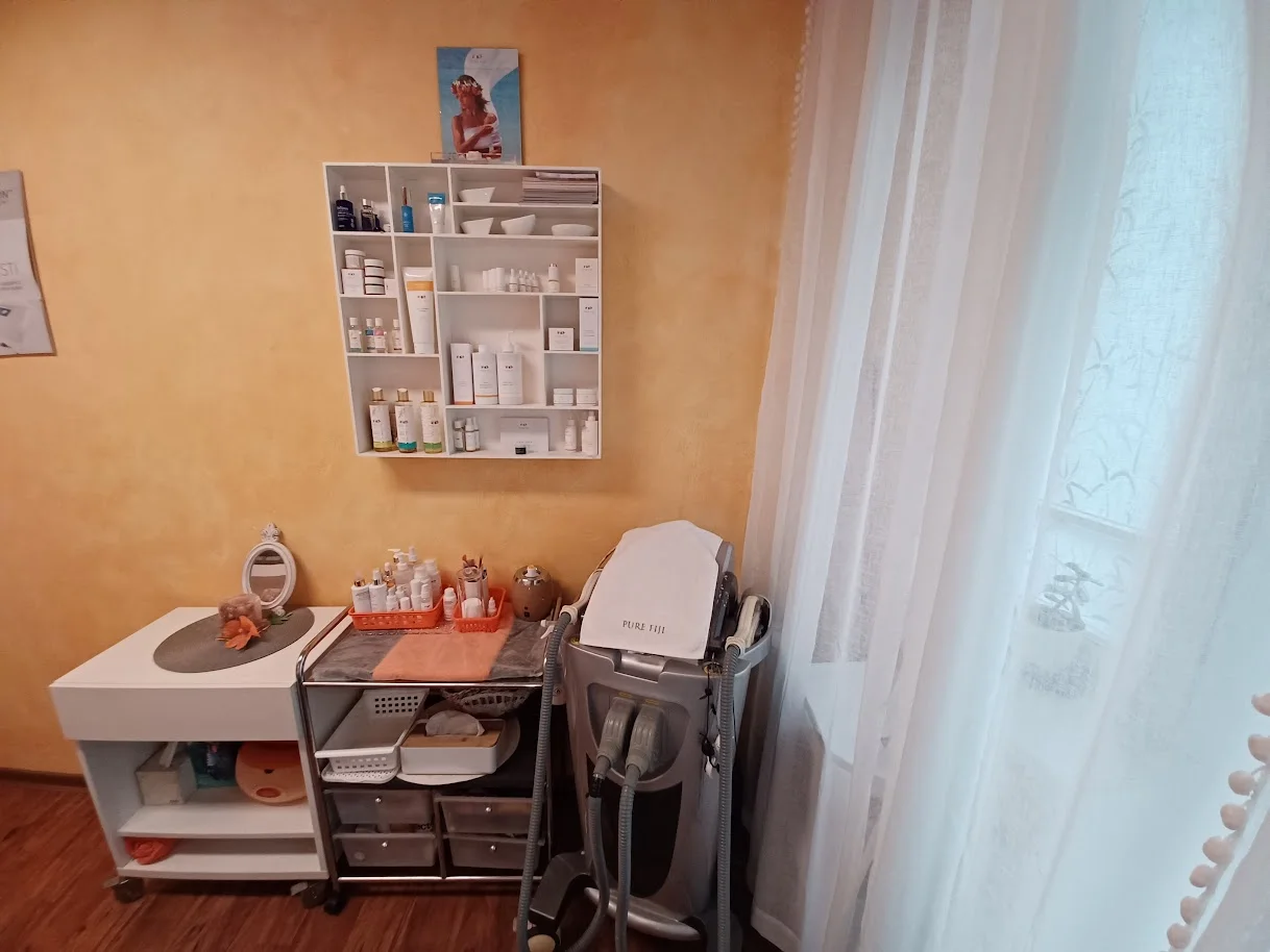 Bezjehličková mezoterapie s možností aplikace kolagenových nití