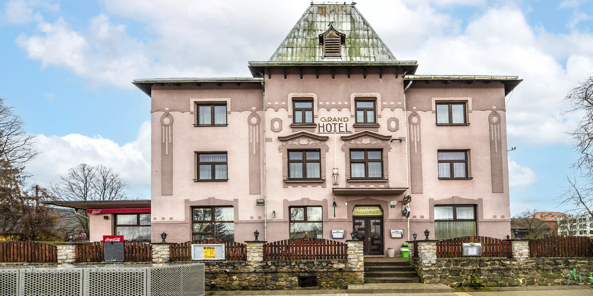 Kouzlo CHKO Český kras: ubytování s polopenzí v blízkosti Karlštejna