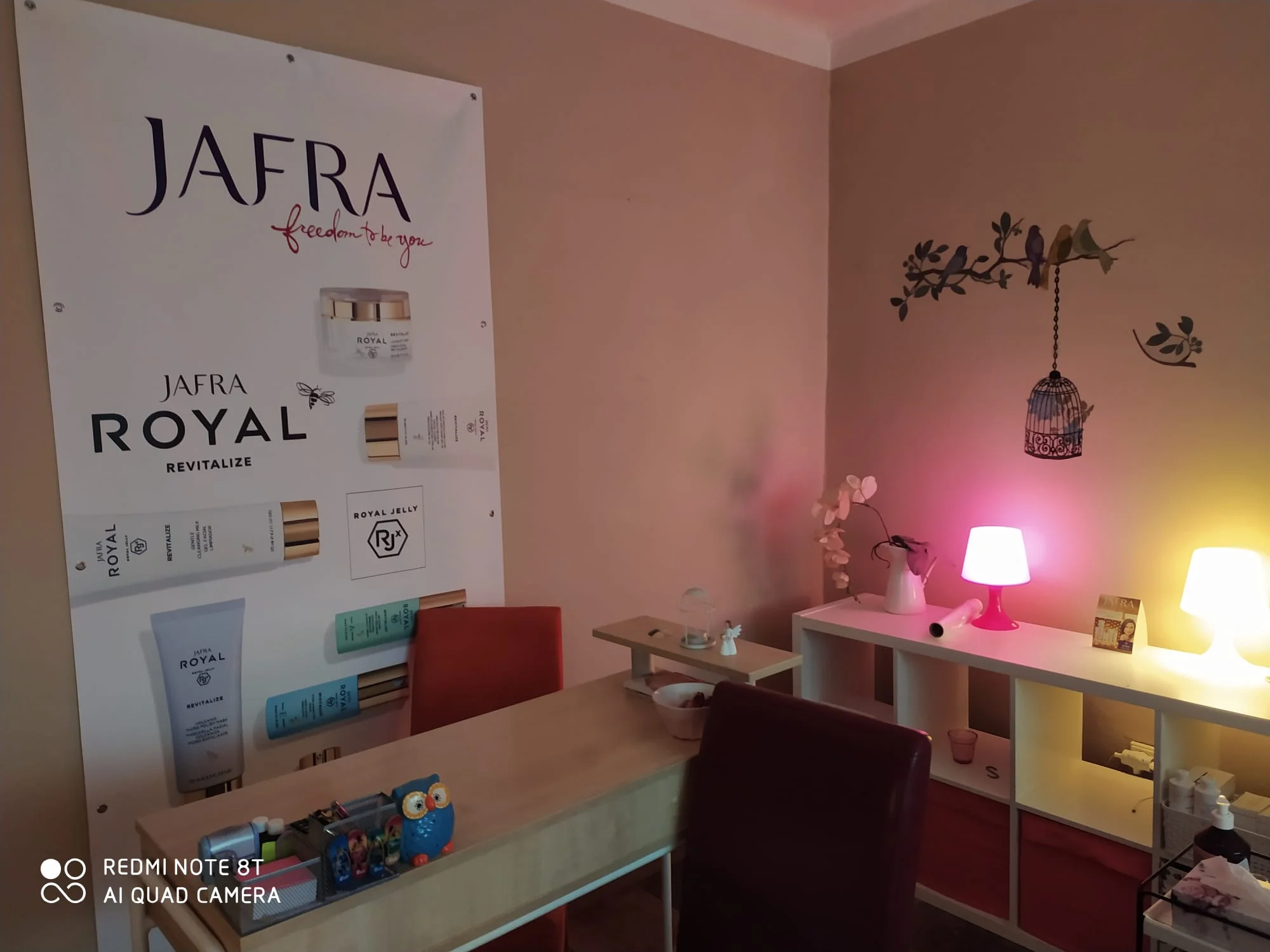 Kompletní omlazující péče o pleť s mikrodermabrazí, liftingovou masáží a vysokofrekvenčními proudy