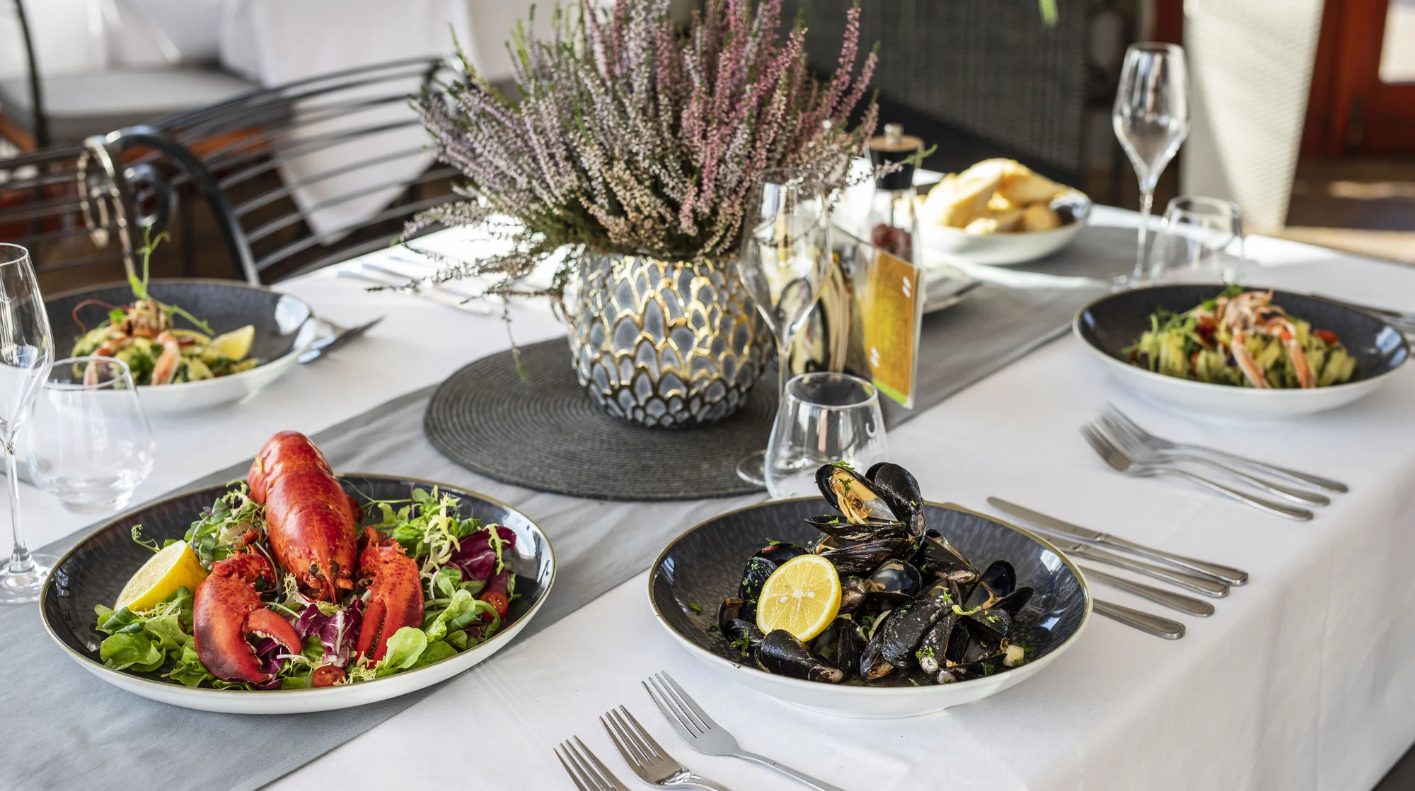 Degustační menu s humřími specialitami: prosecco, předkrm, humr na různé způsoby a dezert