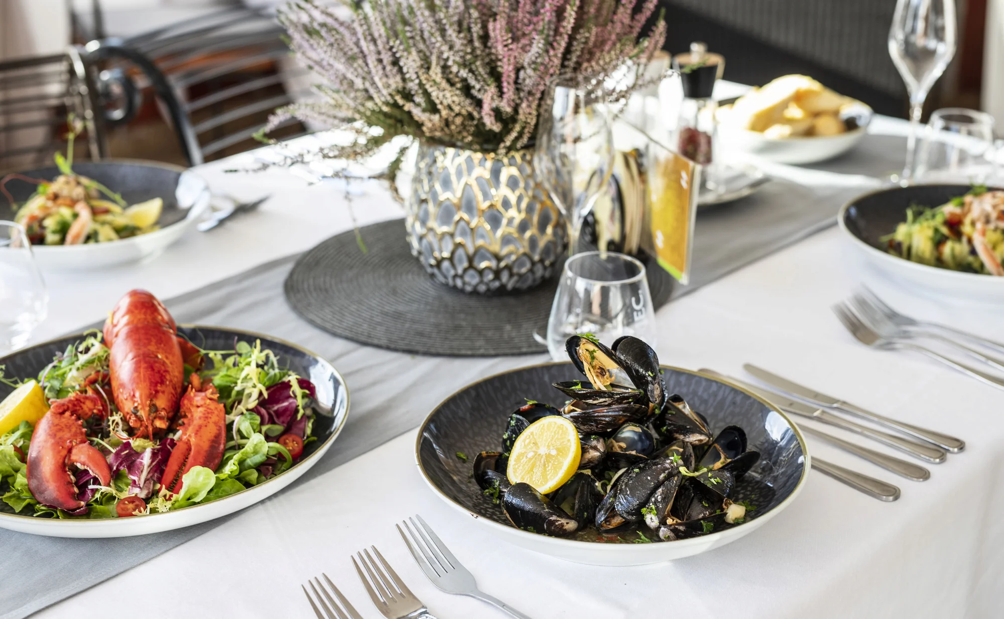 Degustační menu s humřími specialitami: prosecco, předkrm, humr na různé způsoby a dezert