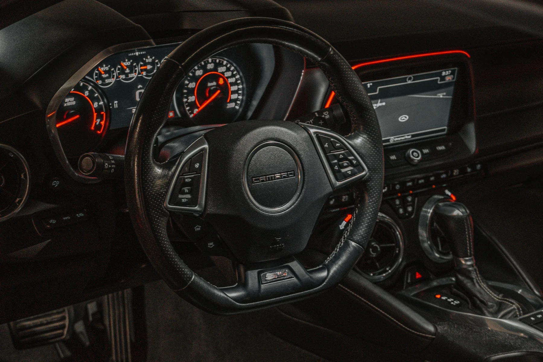Pronájem Mustangu Cabriolet či Chevroletu Camaro: 3 nebo 24 hod.