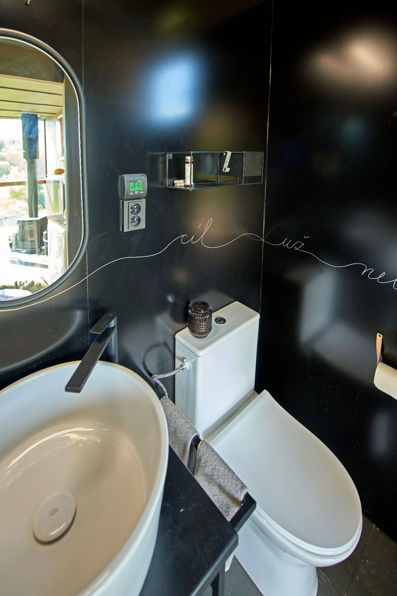 Netradiční pobyt na východě Čech: ubytování v luxusní chatě, snídaňová bednička a wellness