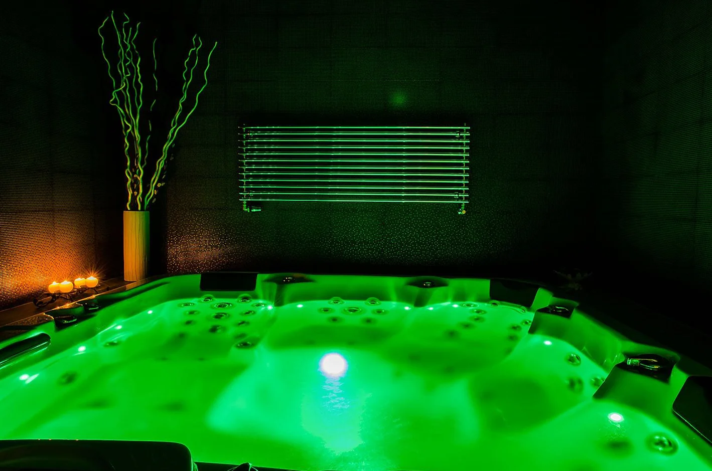 Privátní wellness až pro 4 osoby: vířivka, infrasauna i parní kabina