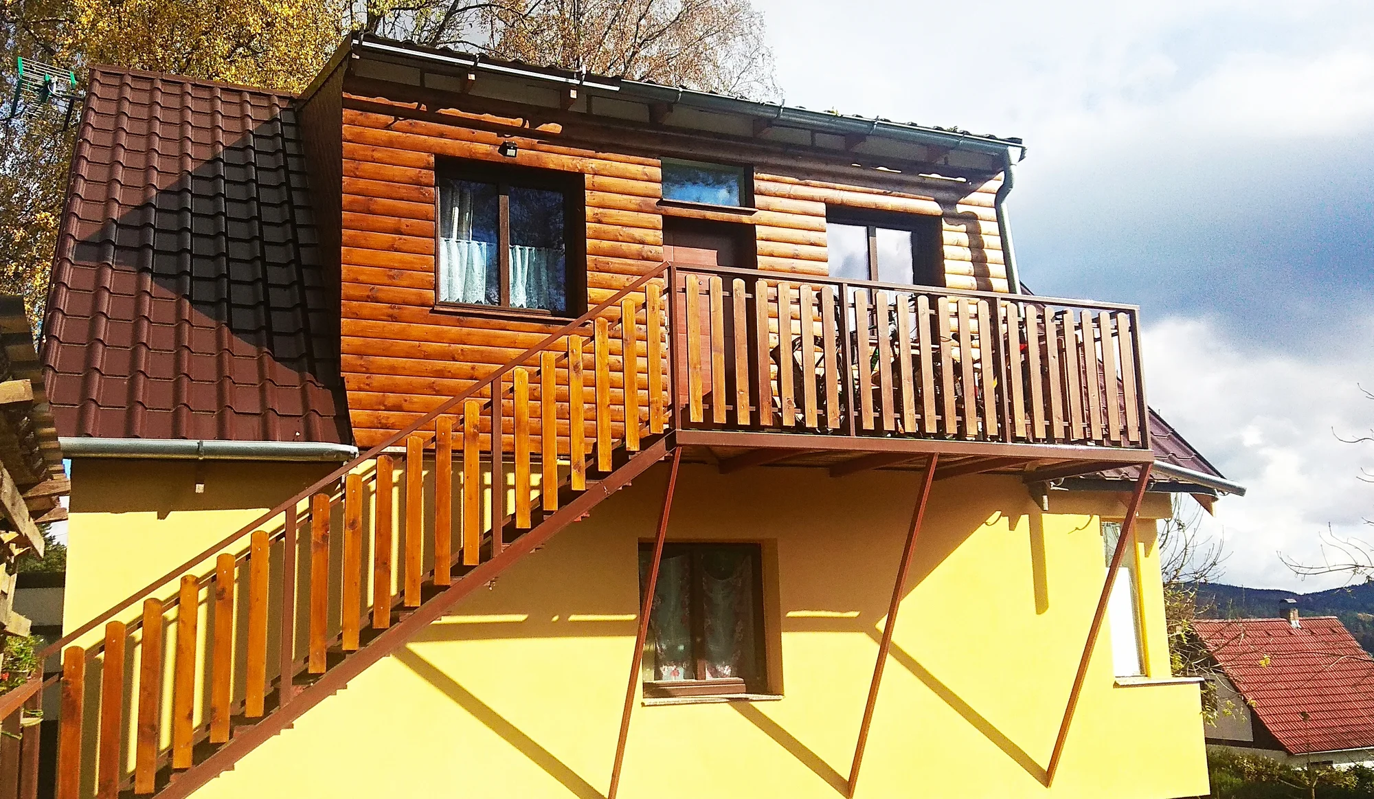 Až 8 dní pohody přímo u Lipna: vybavený apartmán s kuchyňkou a půjčením kol