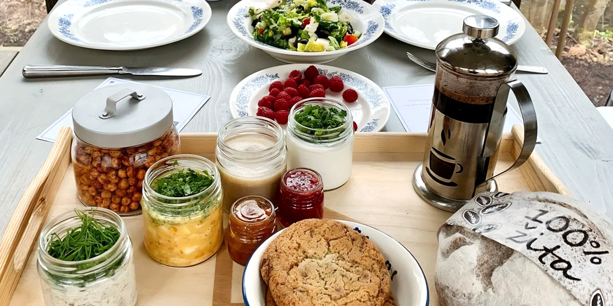 Netradiční pobyt na východě Čech: ubytování v luxusní chatě, snídaňová bednička a wellness