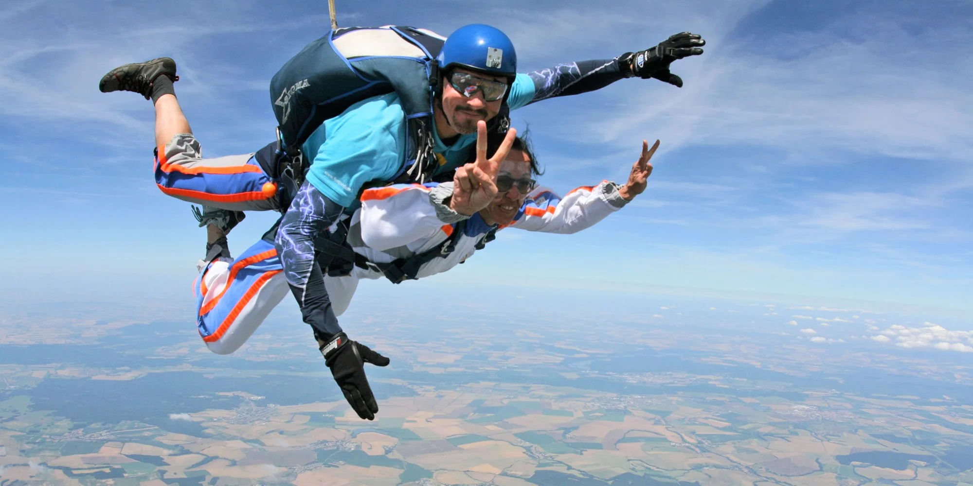 Tandemový seskok z 4000 m, slovenské letiště Senica