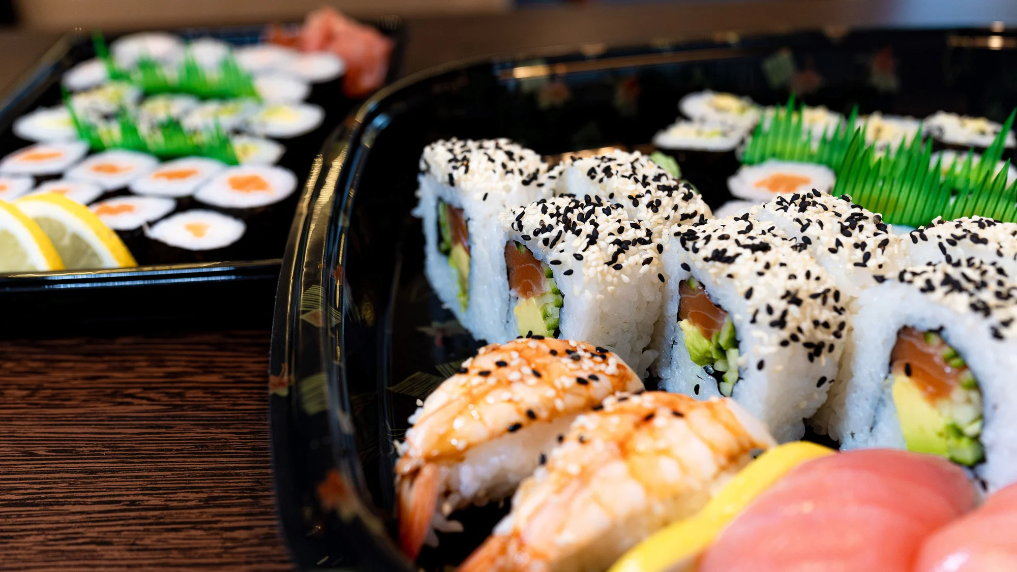 Pardubické Japonsko: sushi sety s 10–36 ks nigiri a maki rolek