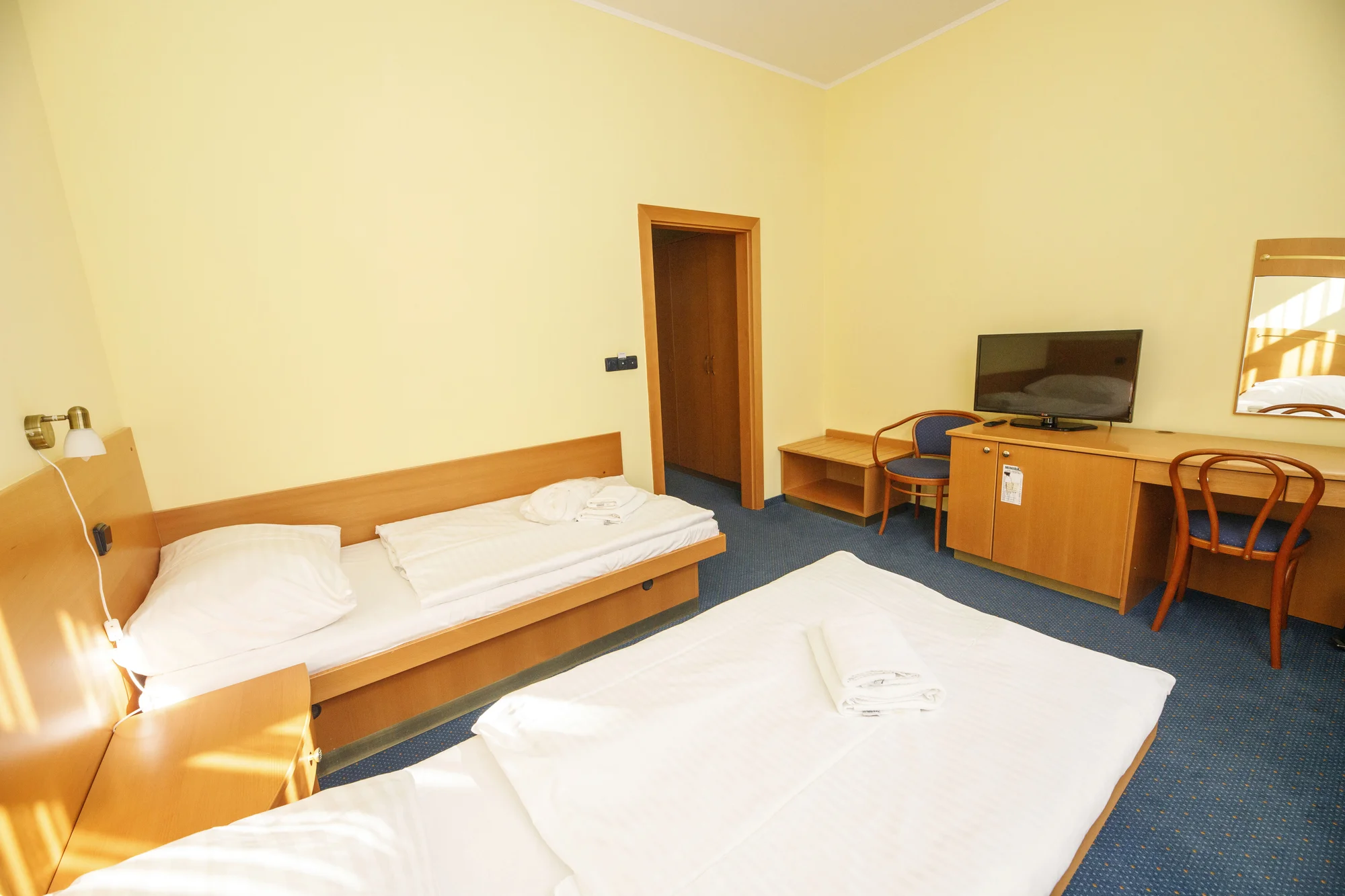 Polopenze, wellness i předepsané procedury v samotném srdci Karlových Varů