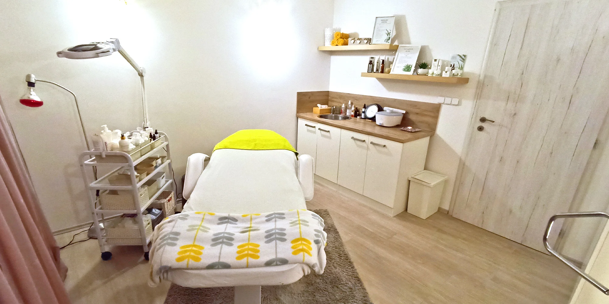 Kosmetické ošetření: čisticí i regenerační péče nebo božský aroma spa rituál