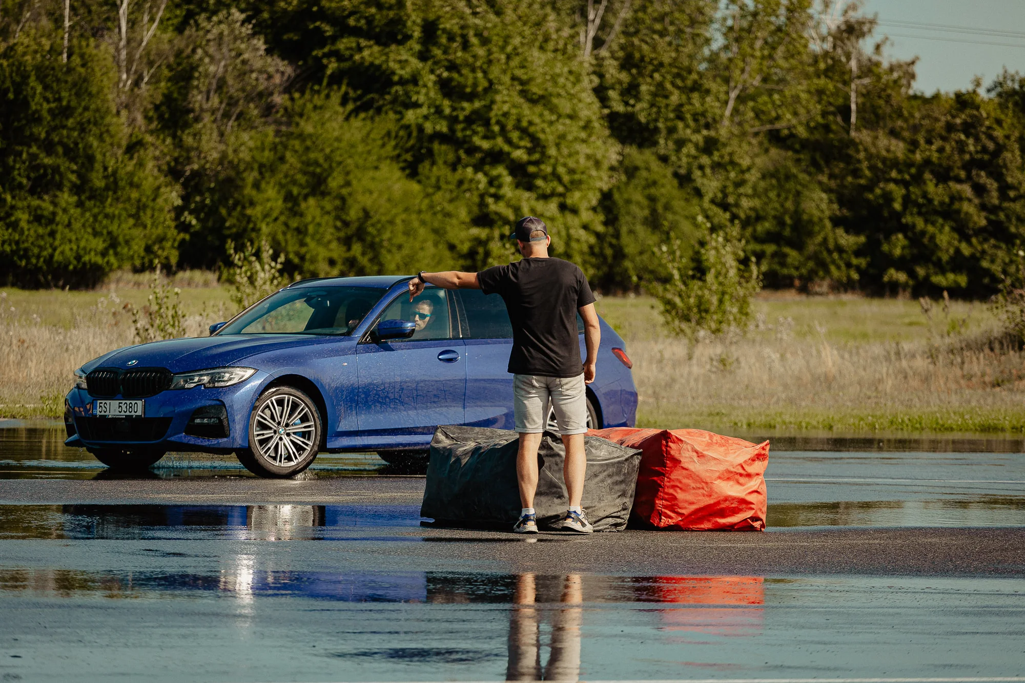Škola driftu ve vlastním vozidle: instruktáž, teoretická i praktická část
