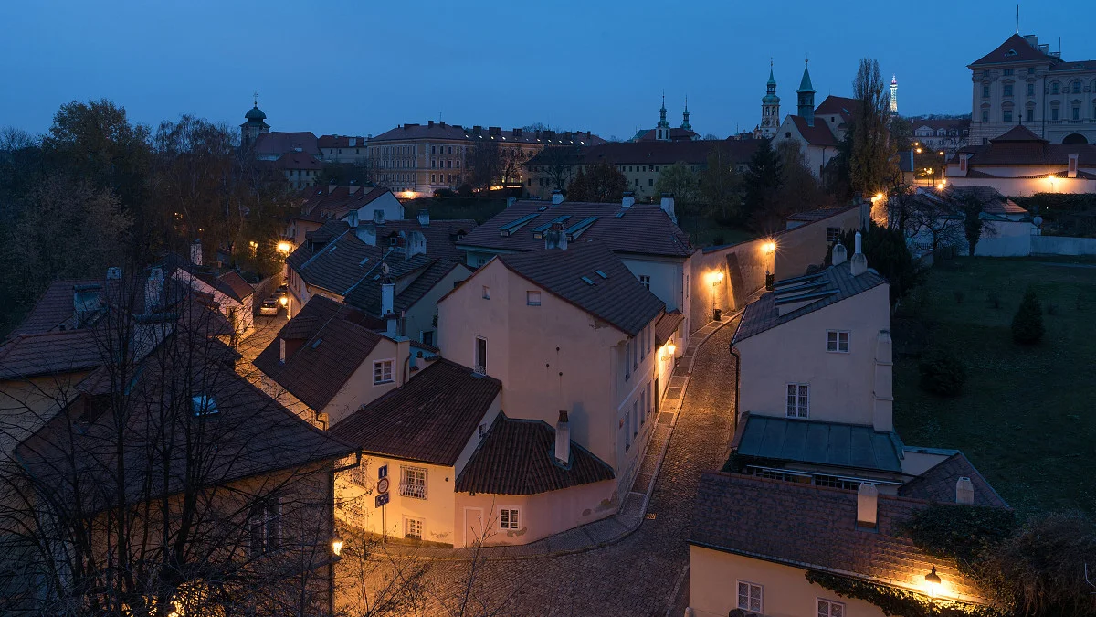 3hodinový skupinový kurz fotografování svítání v centru Prahy