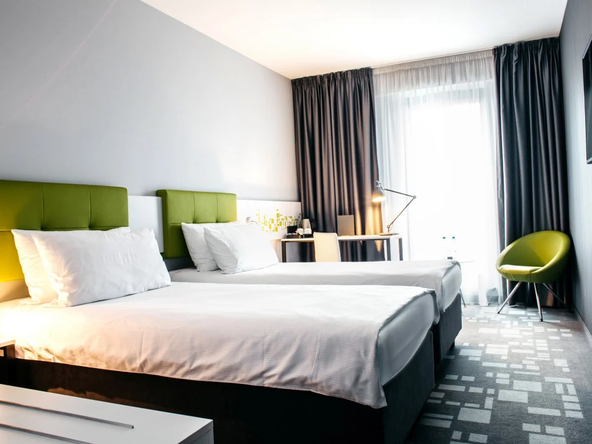 Krásy Krakova: zázemí moderního hotelu se snídaní či polopenzí