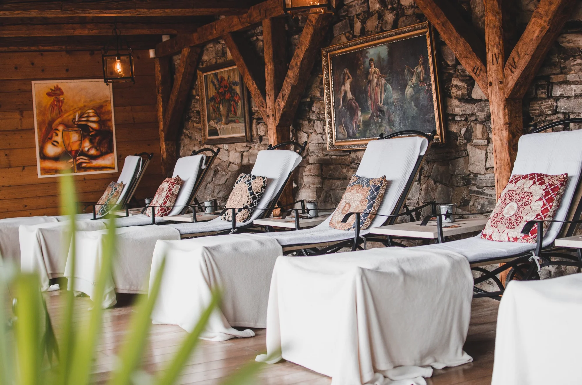 Pobyt v luxusním historickém hotelu na náměstí ve Štramberku: polopenze a vyhlášené Lašské lázně