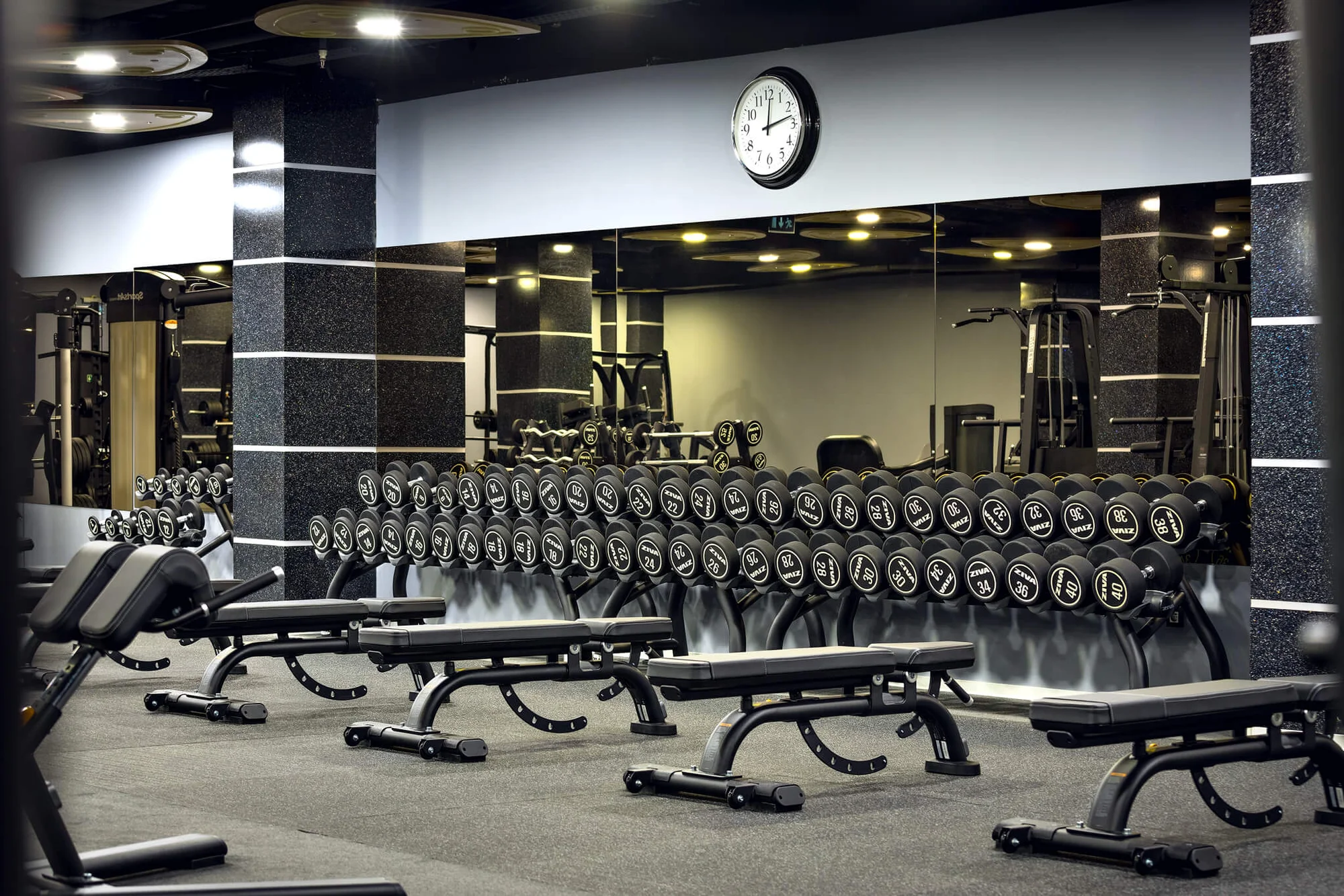 Jeden neomezený vstup do fitka a finské sauny na třinácti pobočkách Max fitness