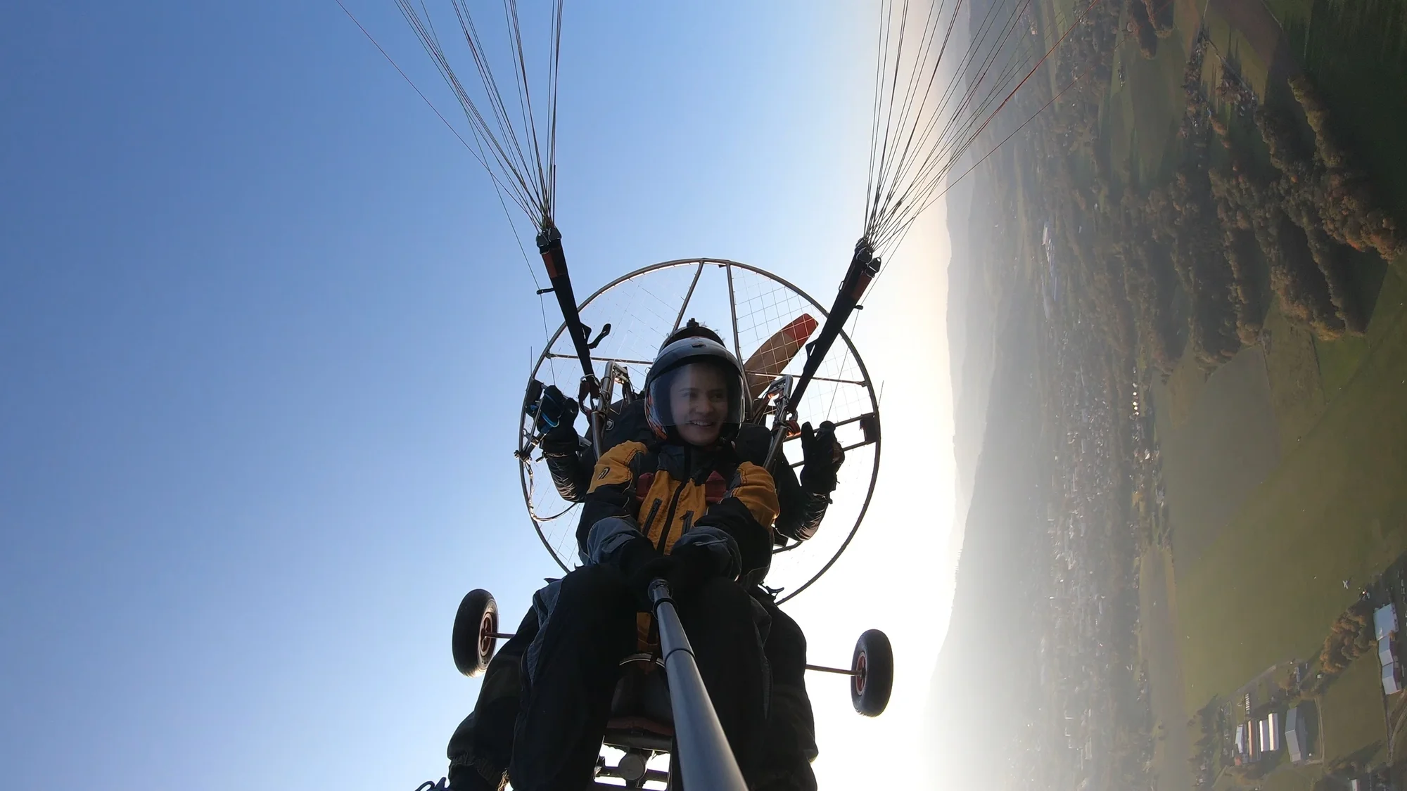 BožíLet na paraglidingové motorové tříkolce: 10–30 min. letu i sestříhané video