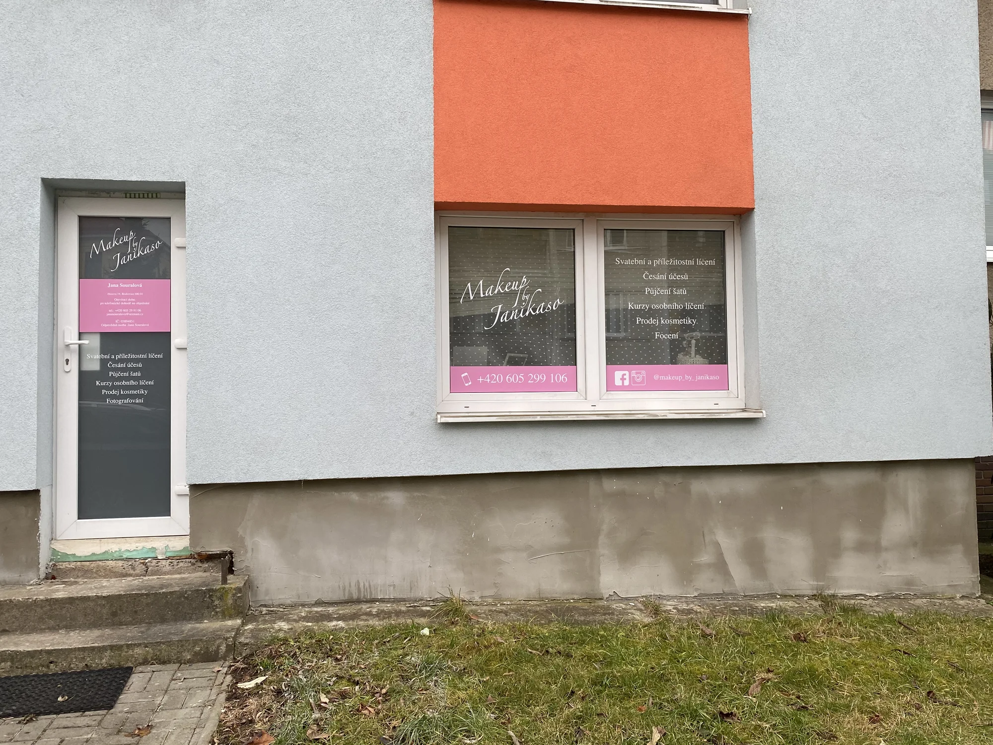 Hodinový relax ve dvou: romantické párové masáže na 60 minut, varianta s mísou ovoce a sektem