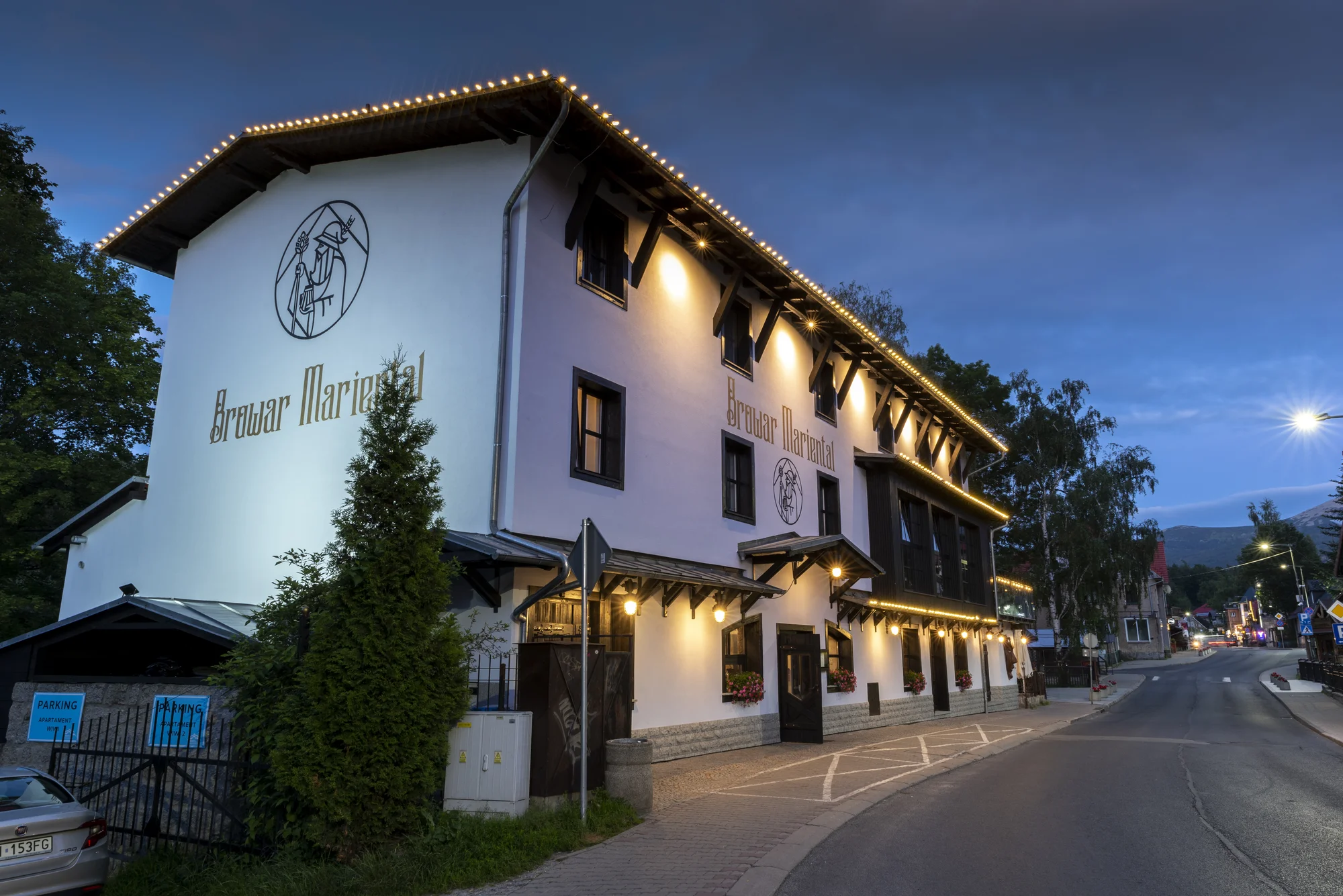 Aktivní i romantická dovolená v Krkonoších: polopenze, wellness i romantický pobyt s masáží