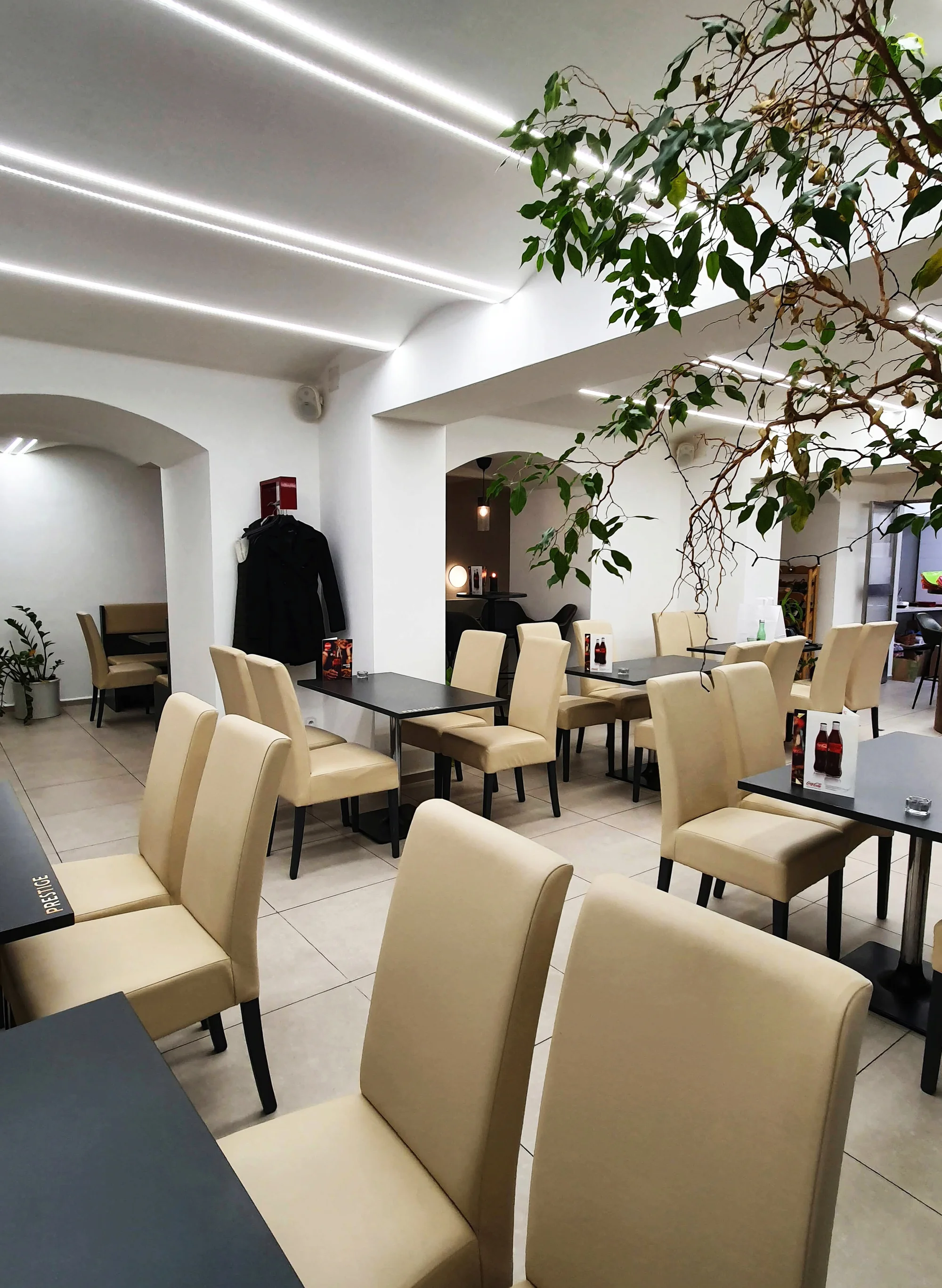 Burger pro 2 osoby dle výběru: hovězí a kuřecí maso i steak z lososa