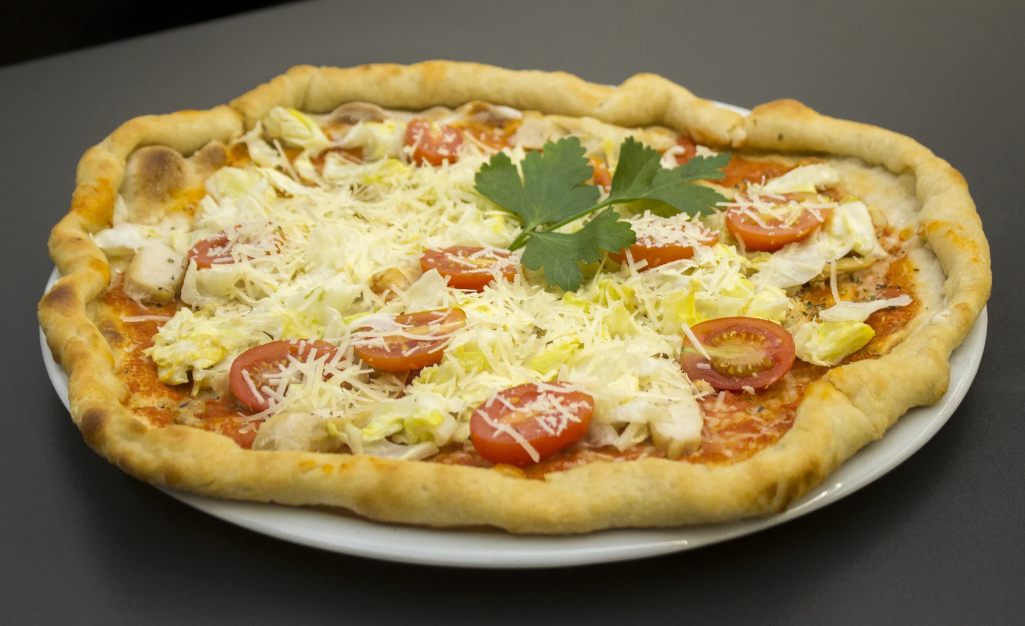 Pizza dle výběru: šunková, s nivou, slaninou, s mořskými plody i vegetariánská