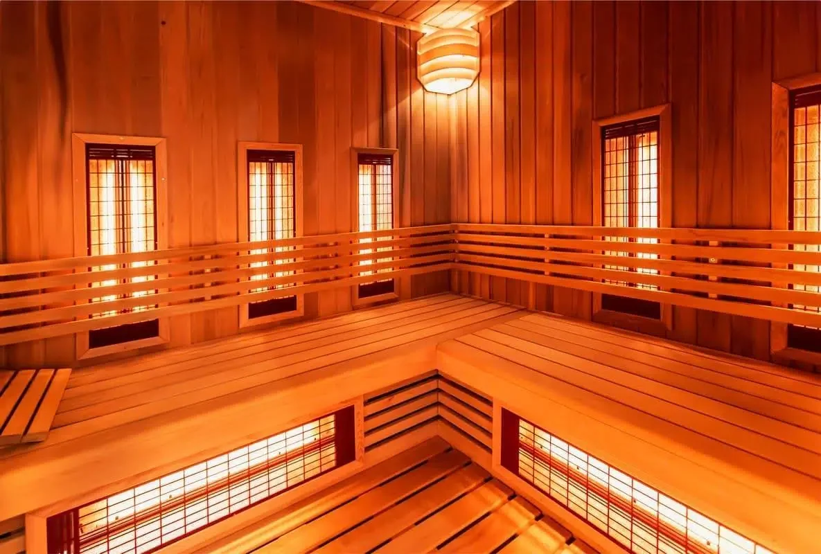 Až 15 dní v moderním hotelu v Gdaňsku: polopenze a relax v saunách